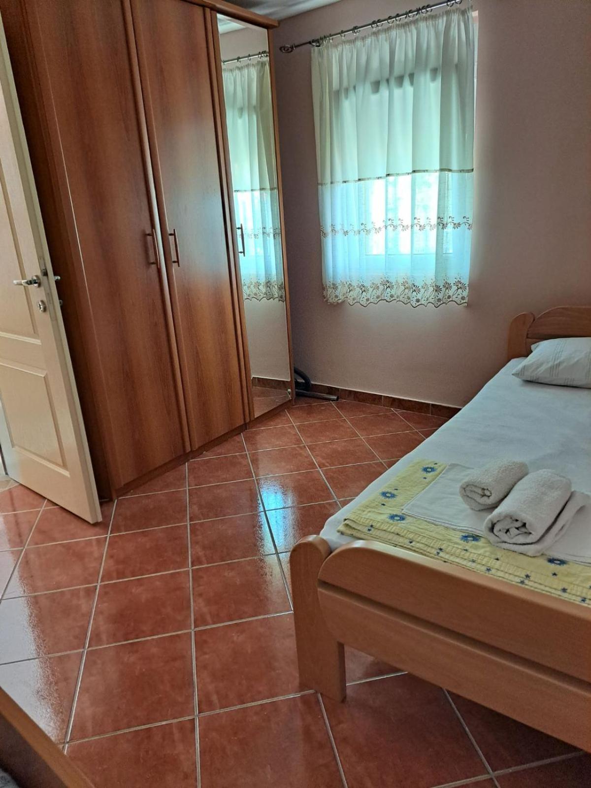 One-Bedroom Apartment With Garden View