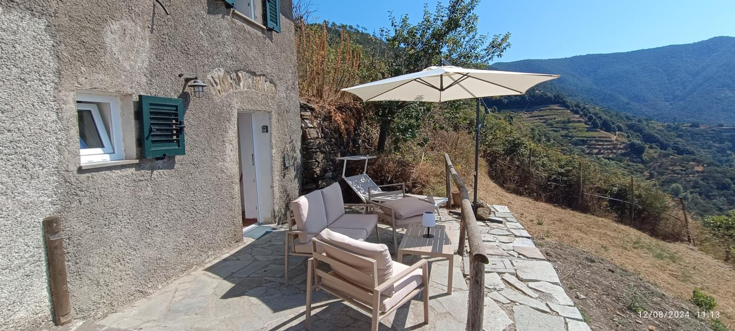 Two-Bedroom Apartment with Terrace and Sea View - Photo 9