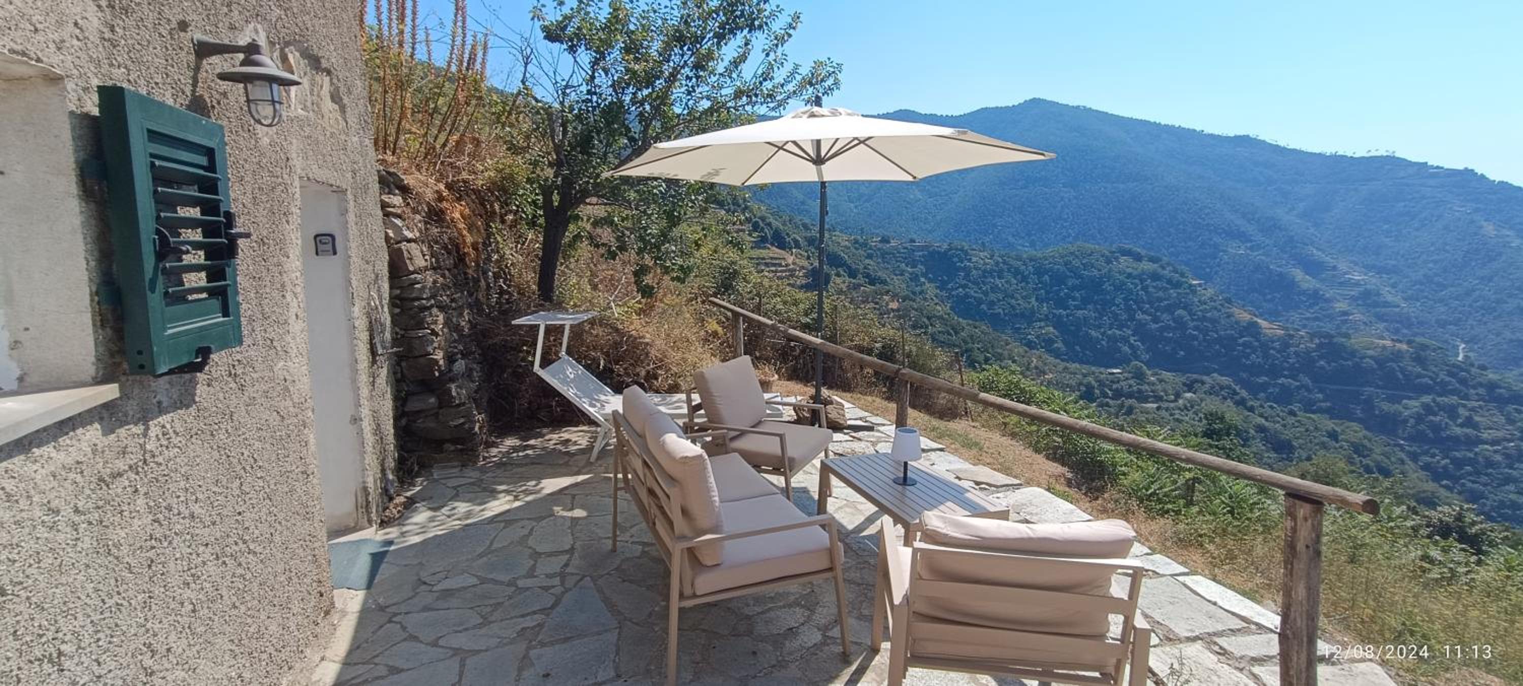 Two-Bedroom Apartment with Terrace and Sea View - Photo 10