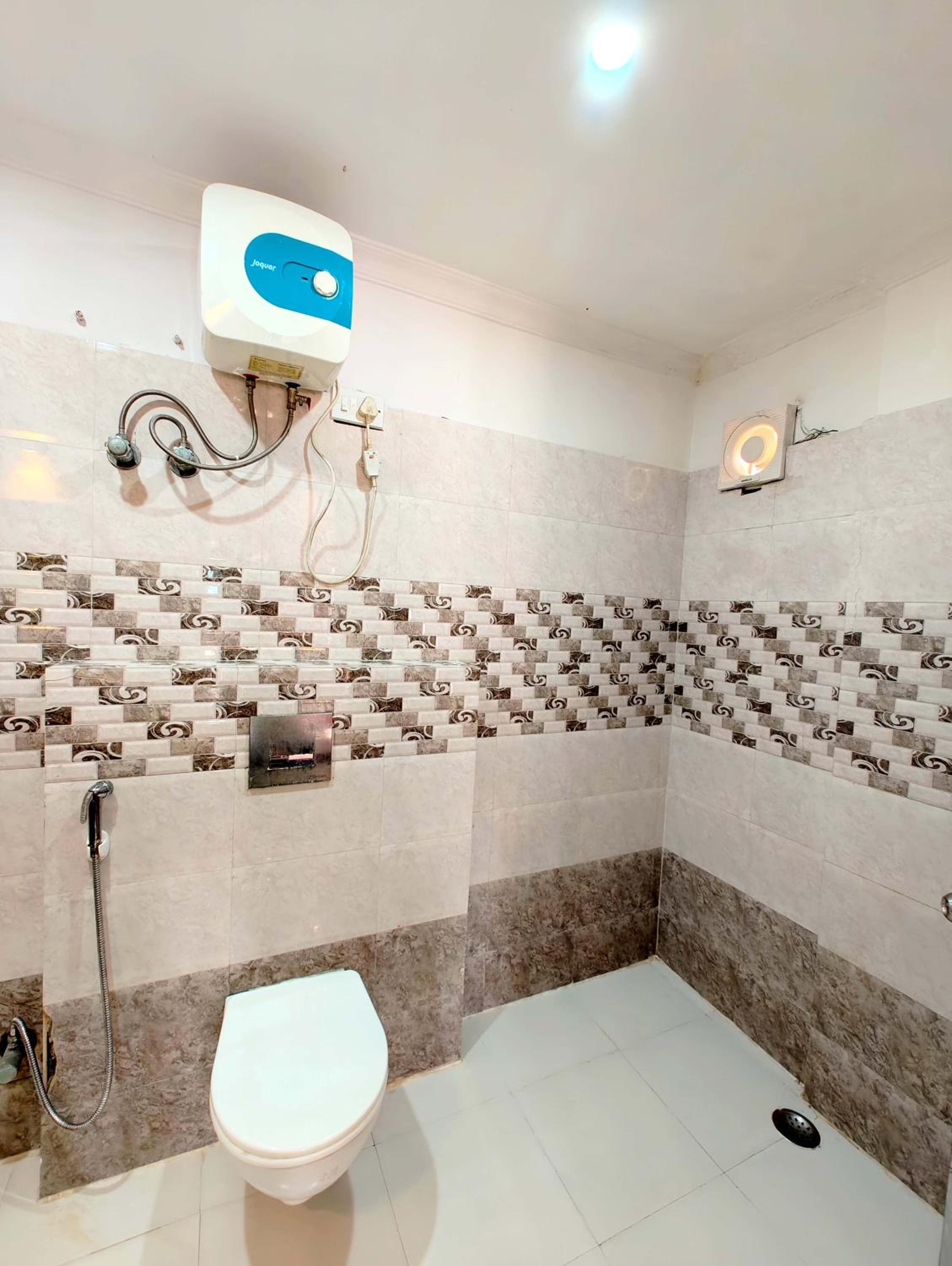 Deluxe Double Room With Balcony And Sea View - Photo 11