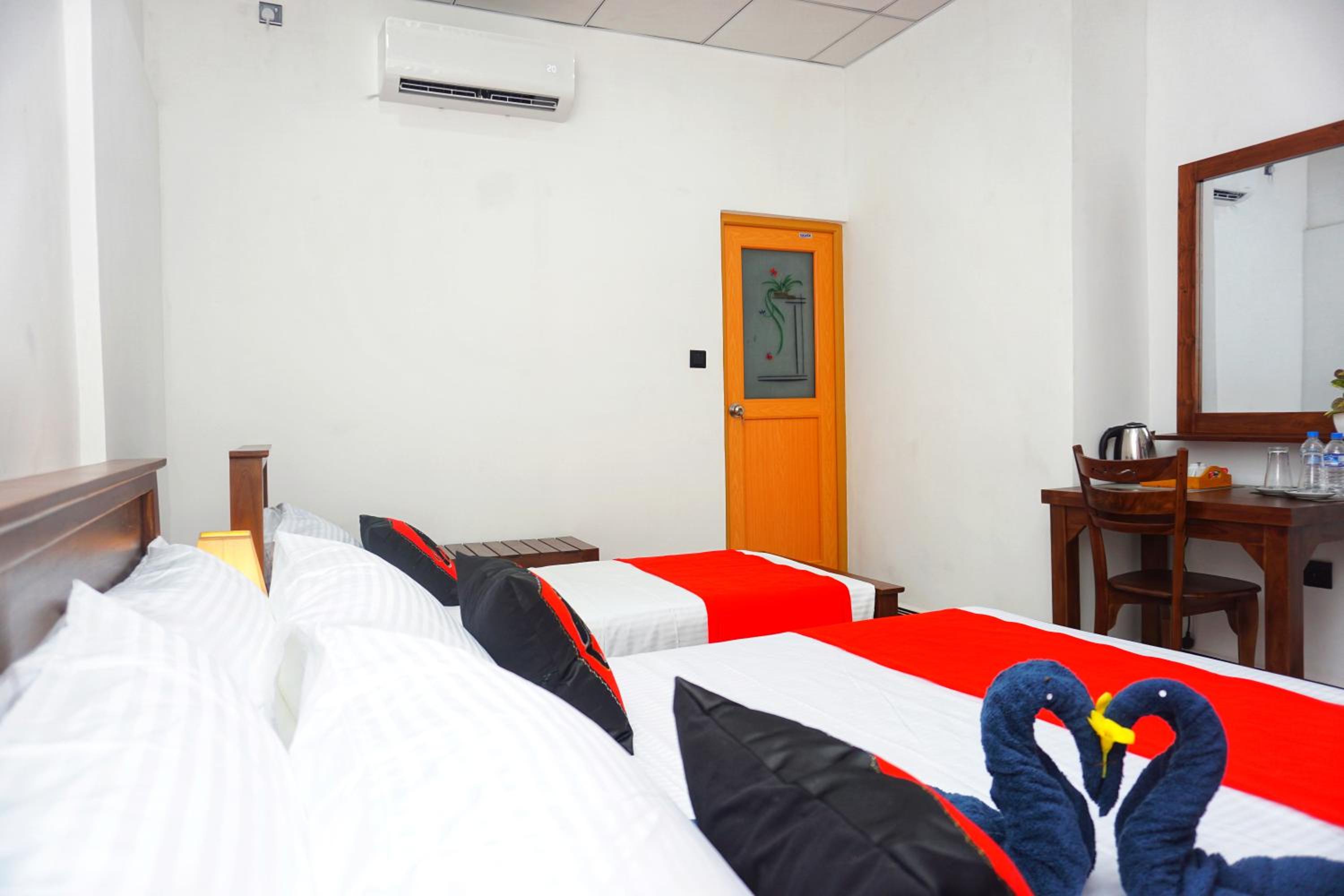 Deluxe Double Room photo 3