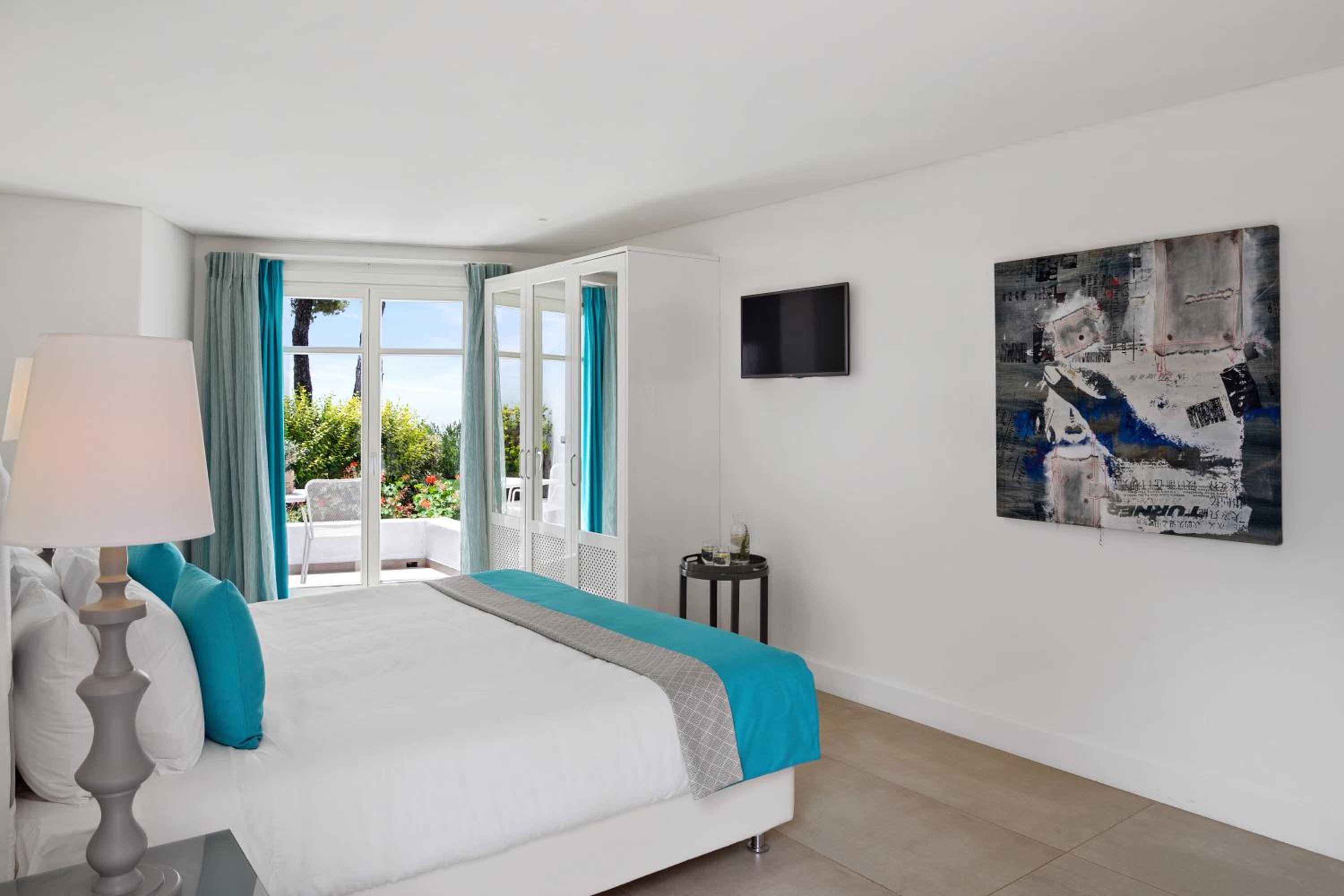 Deluxe Double Room with Sea View photo 3