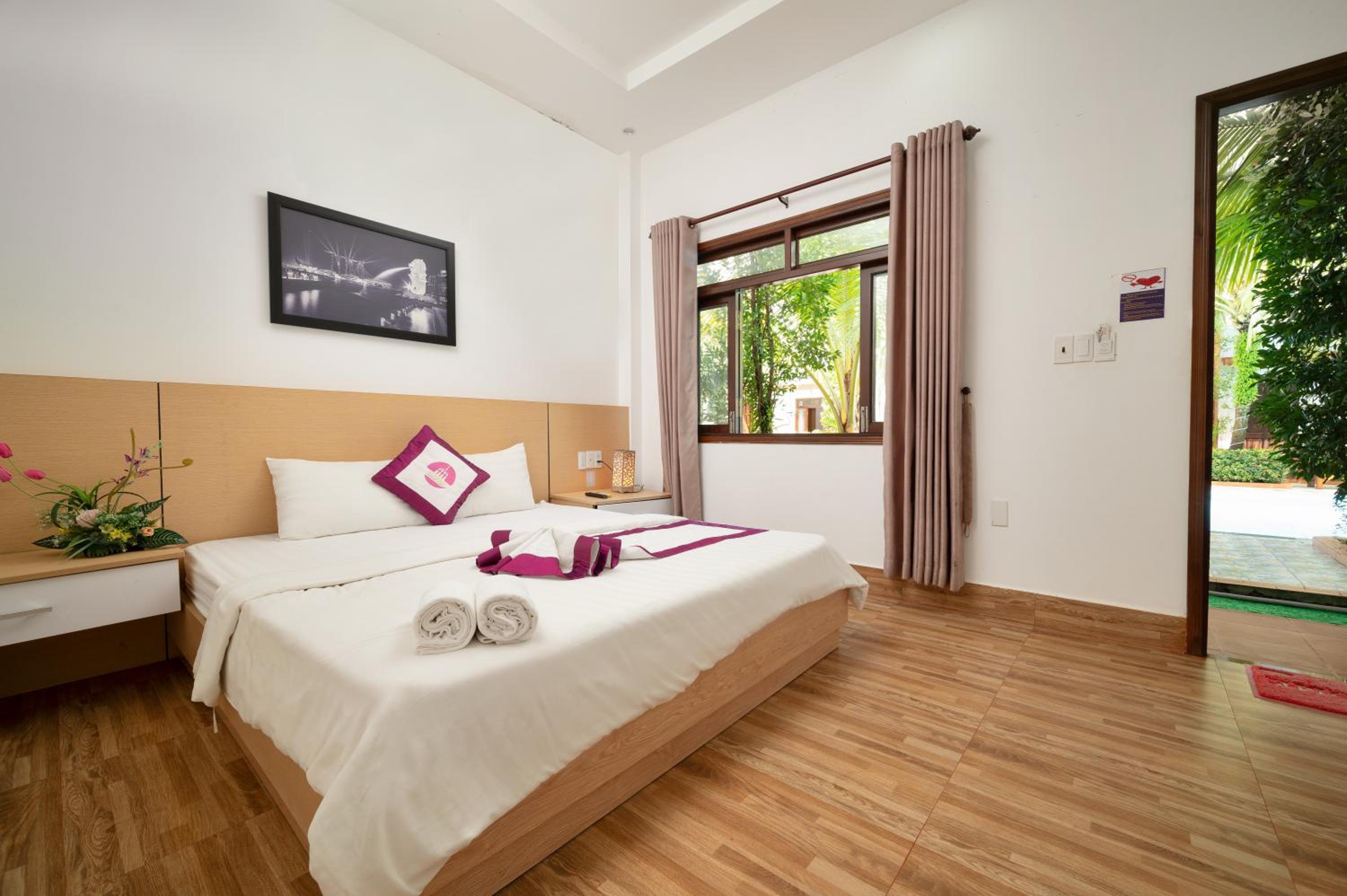 Double Room with Pool View