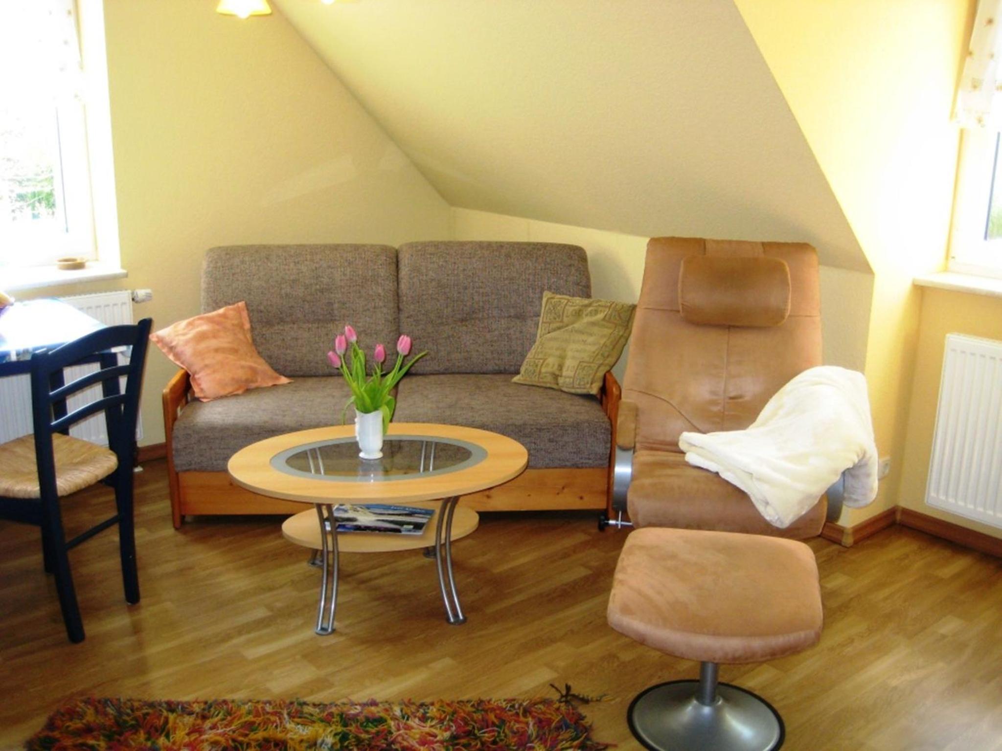 One-Bedroom Apartment with Shower photo 1