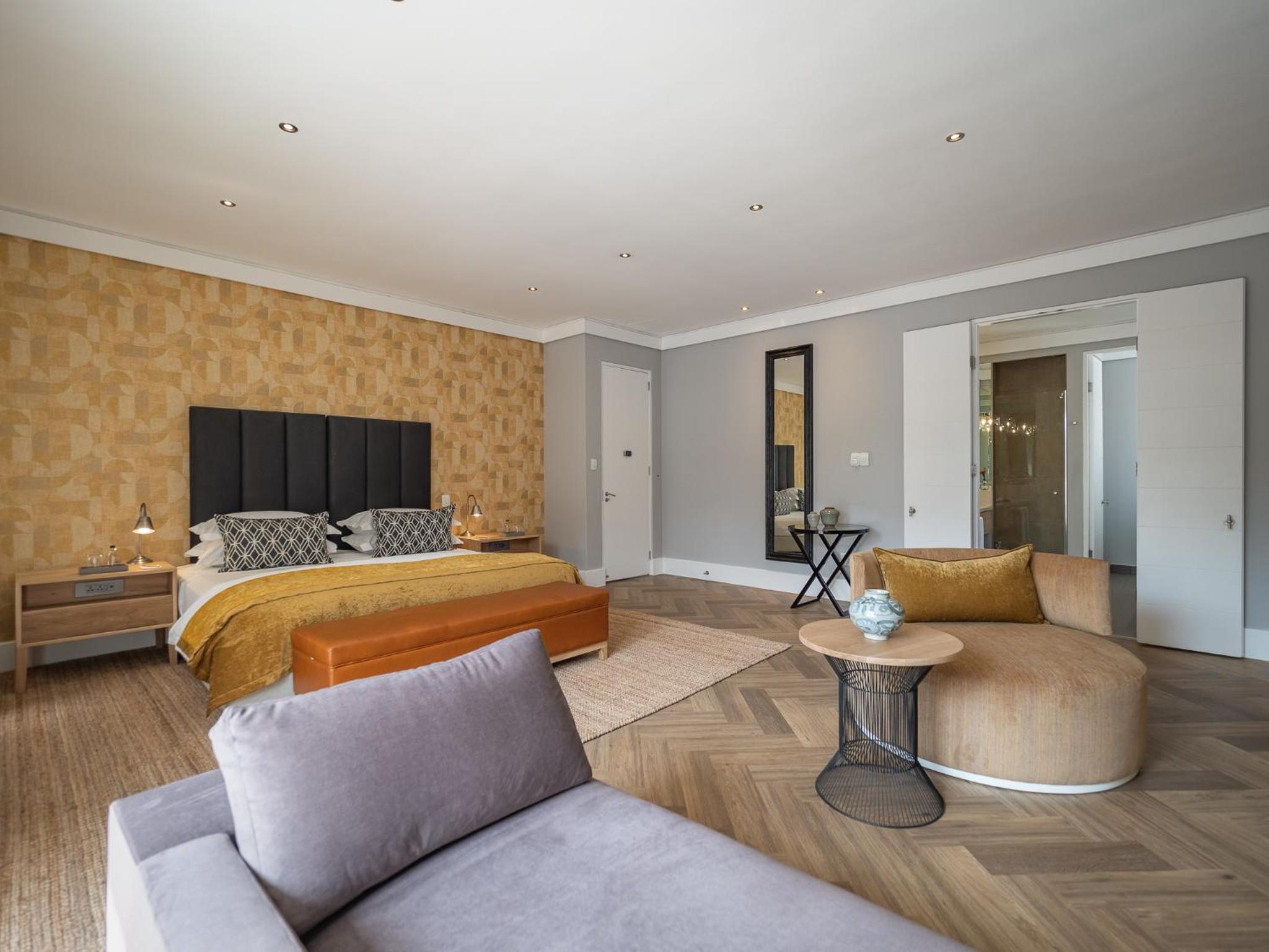Superior Suite photo 3