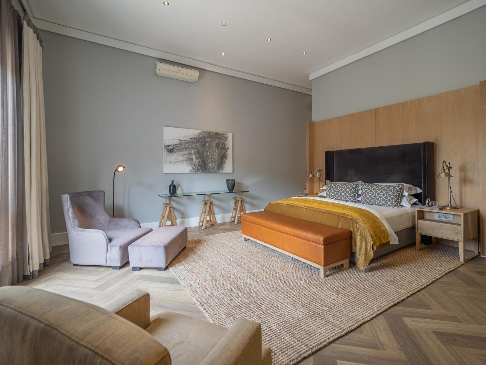 Large Double or Twin Room photo 1