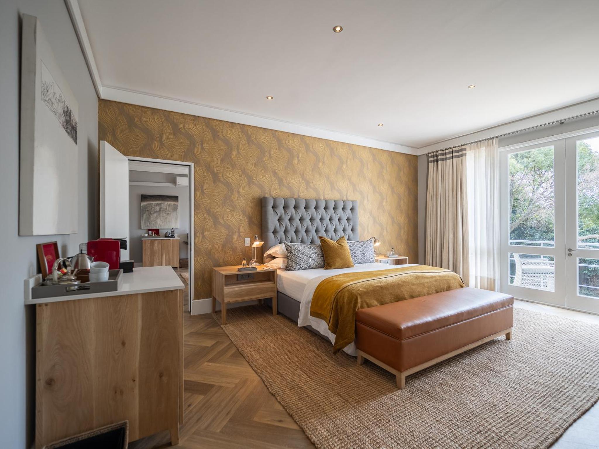 Deluxe Double or Twin Room with Pool View photo 1