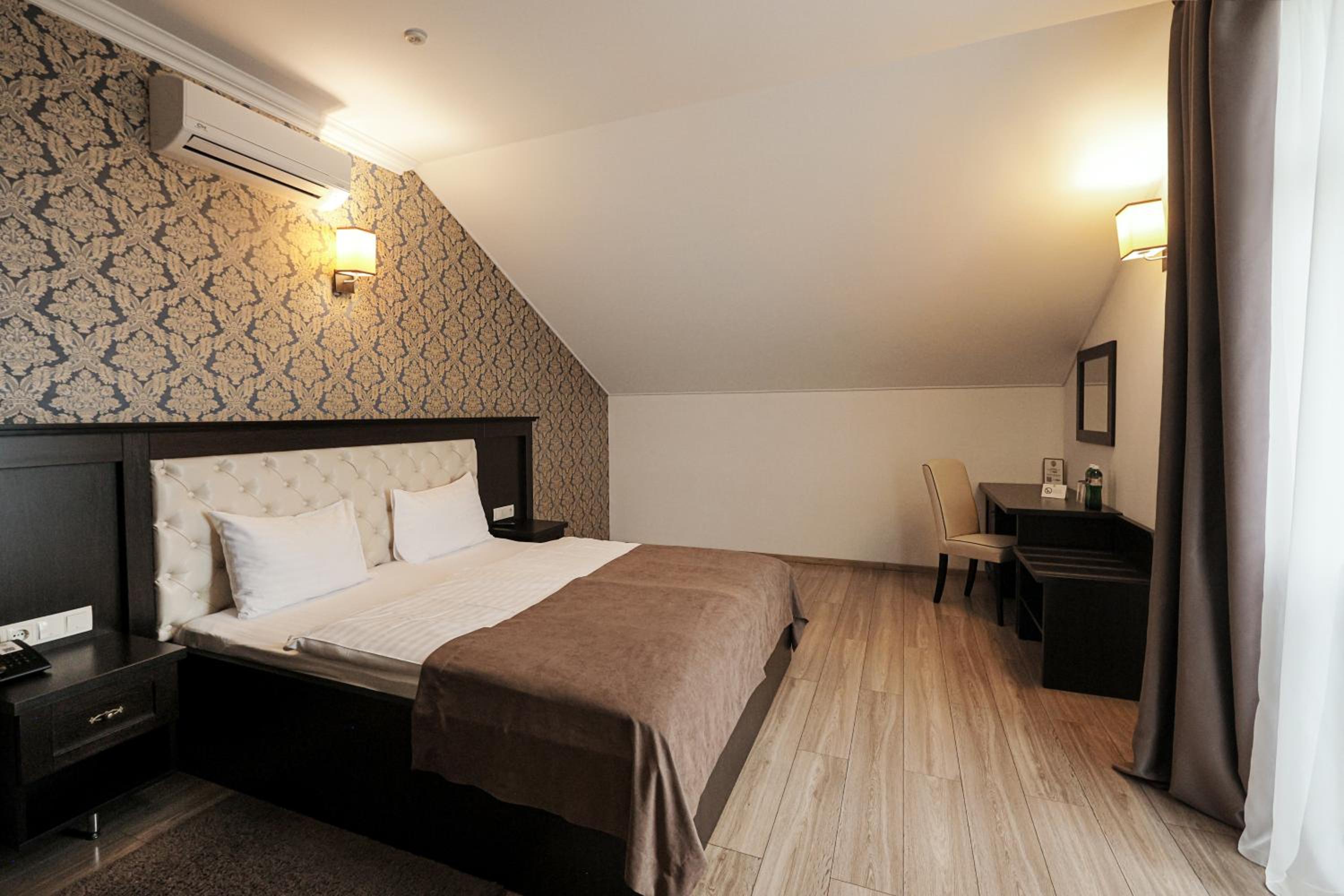 Standard Double Room photo 3