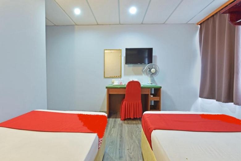 Deluxe Twin Room - Photo 2