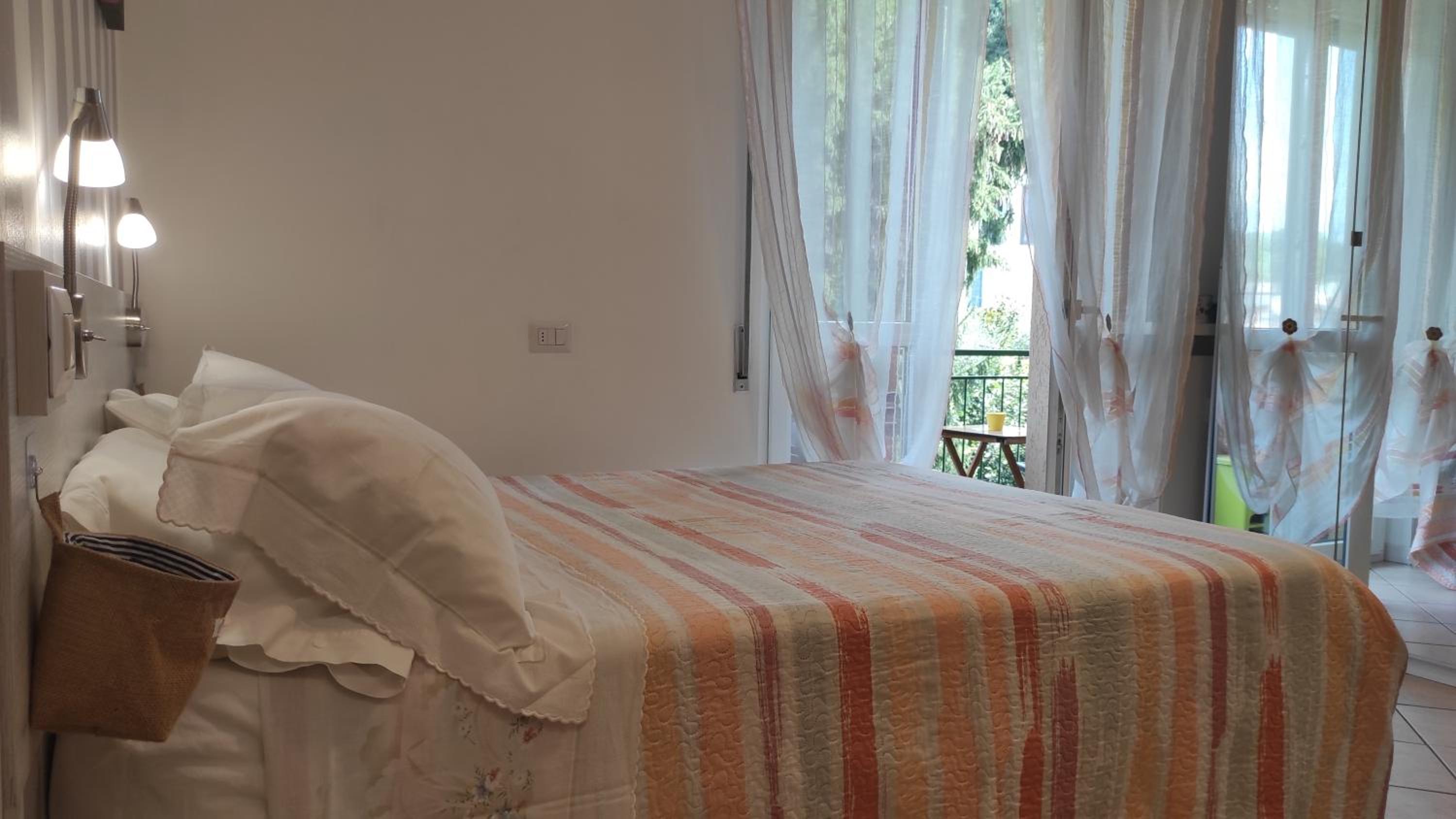 Studio Apartment - Photo 5