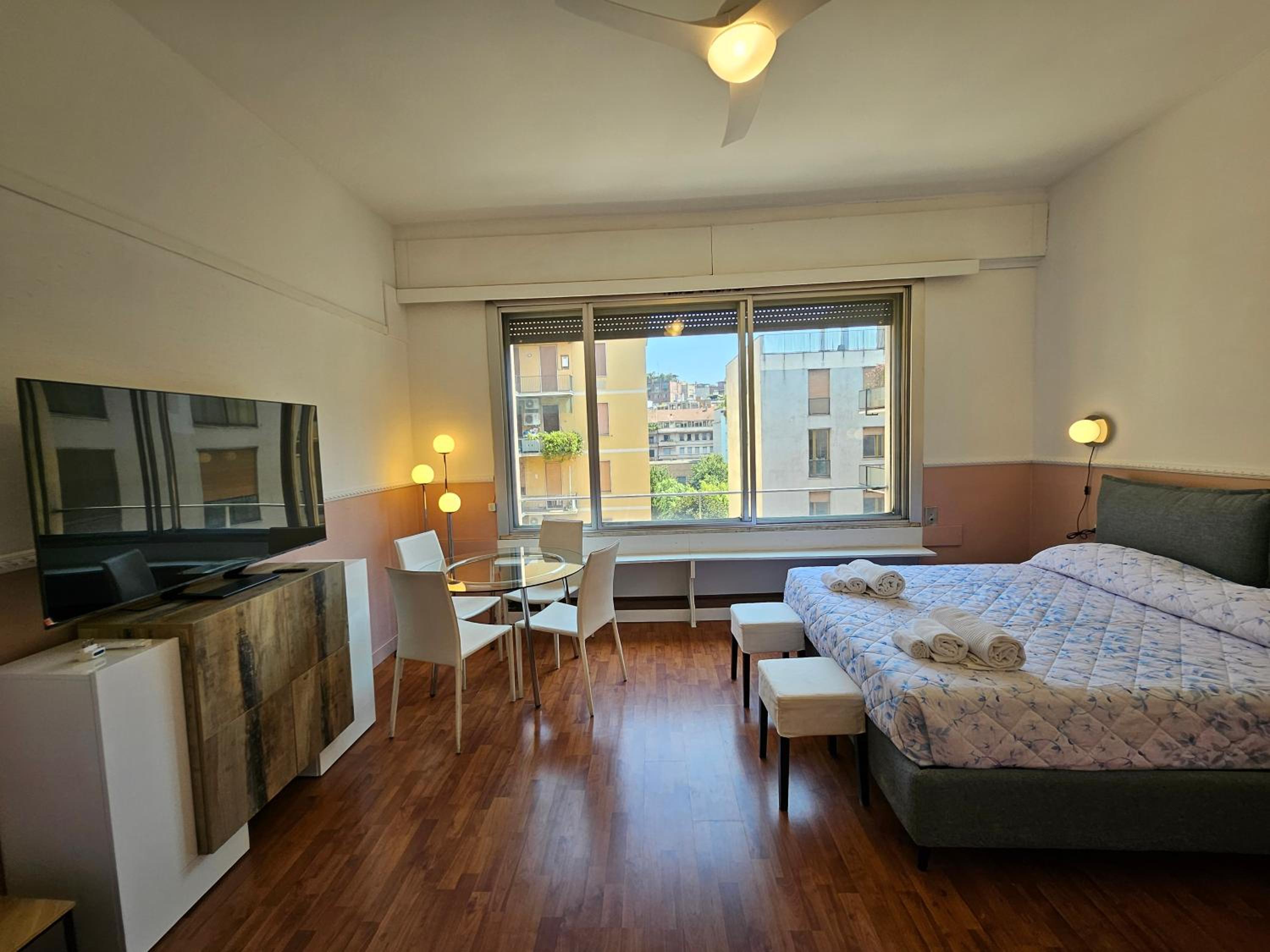 One-Bedroom Apartment