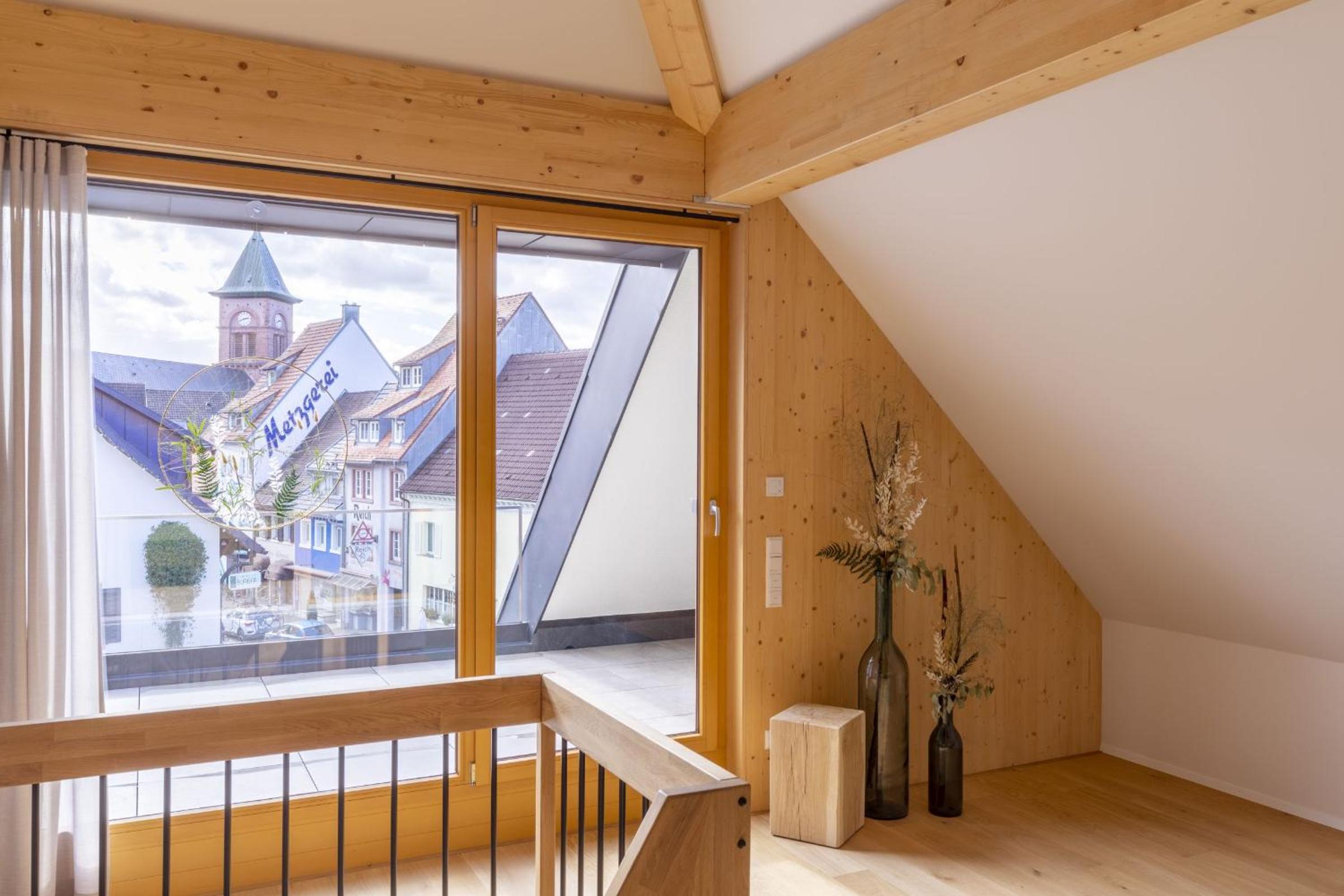 Two-Bedroom Deluxe Apartment with Balcony photo 3