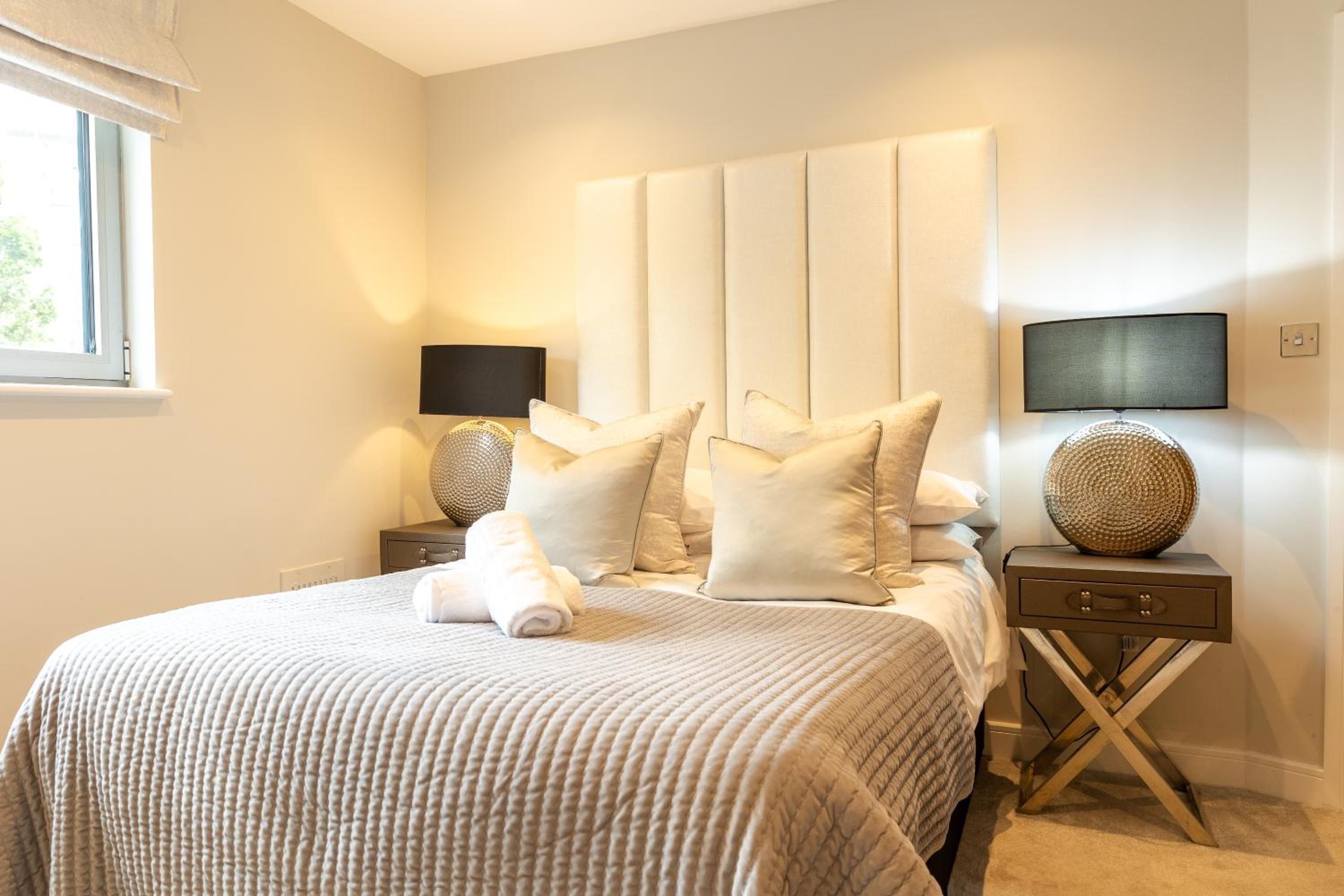 One-Bedroom Apartment - Photo 12