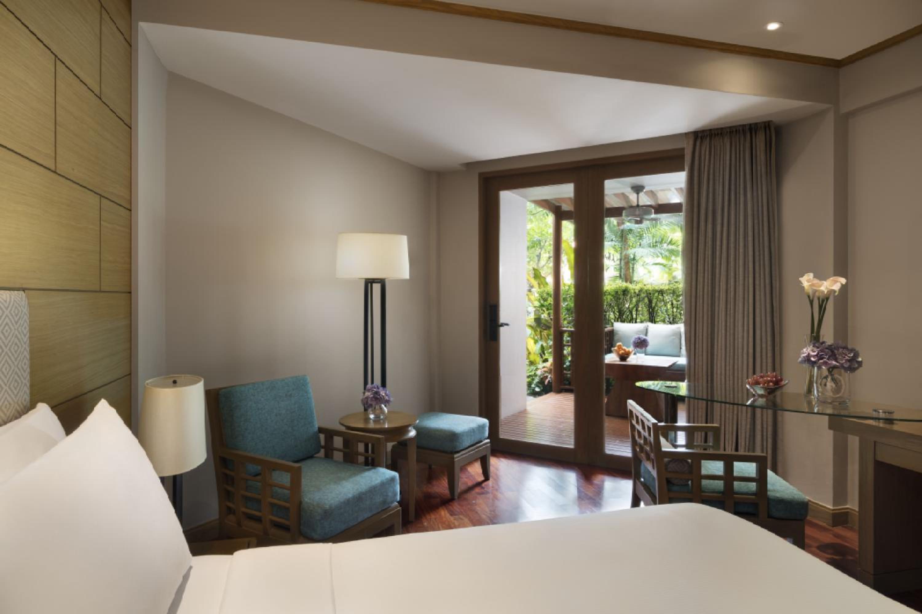 Terrace Junior Suite thumbnail 6