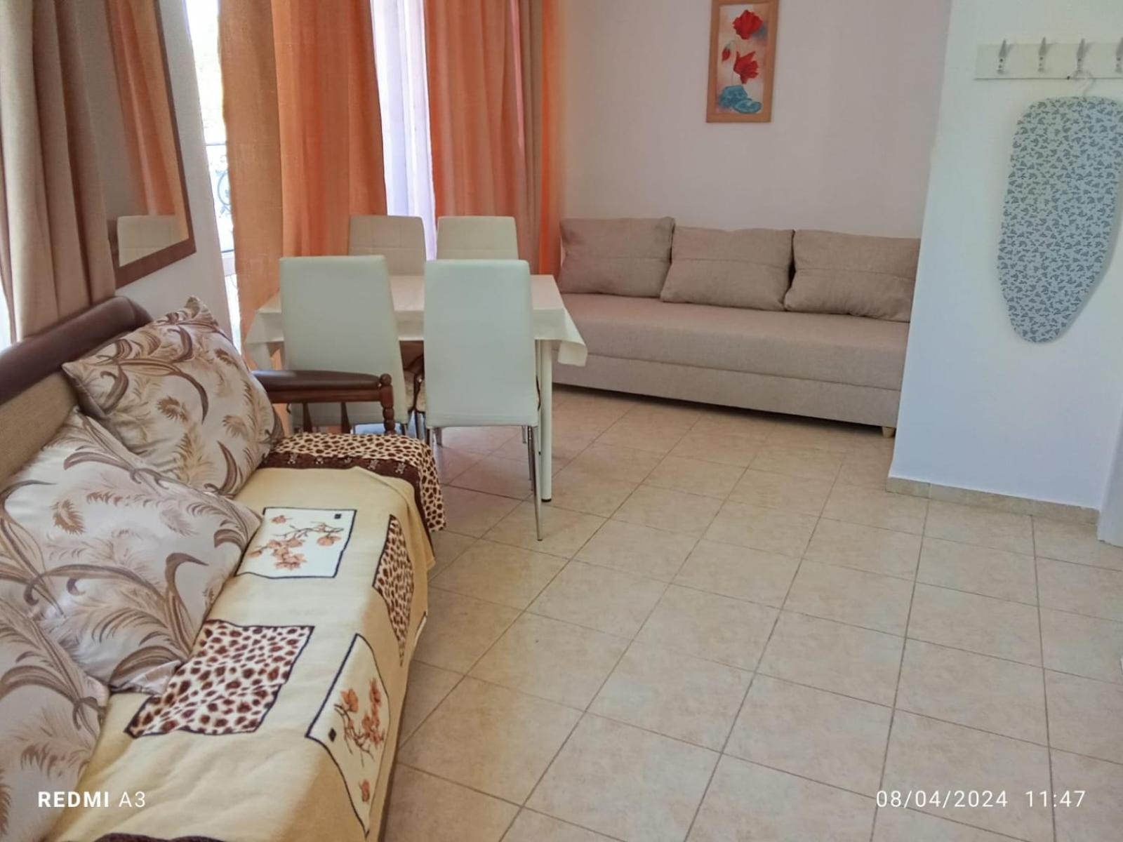 One-Bedroom Apartment with Balcony