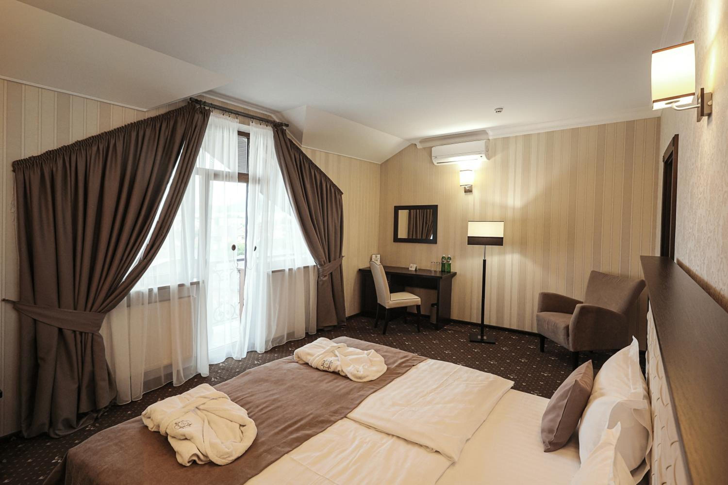Suite with River View
