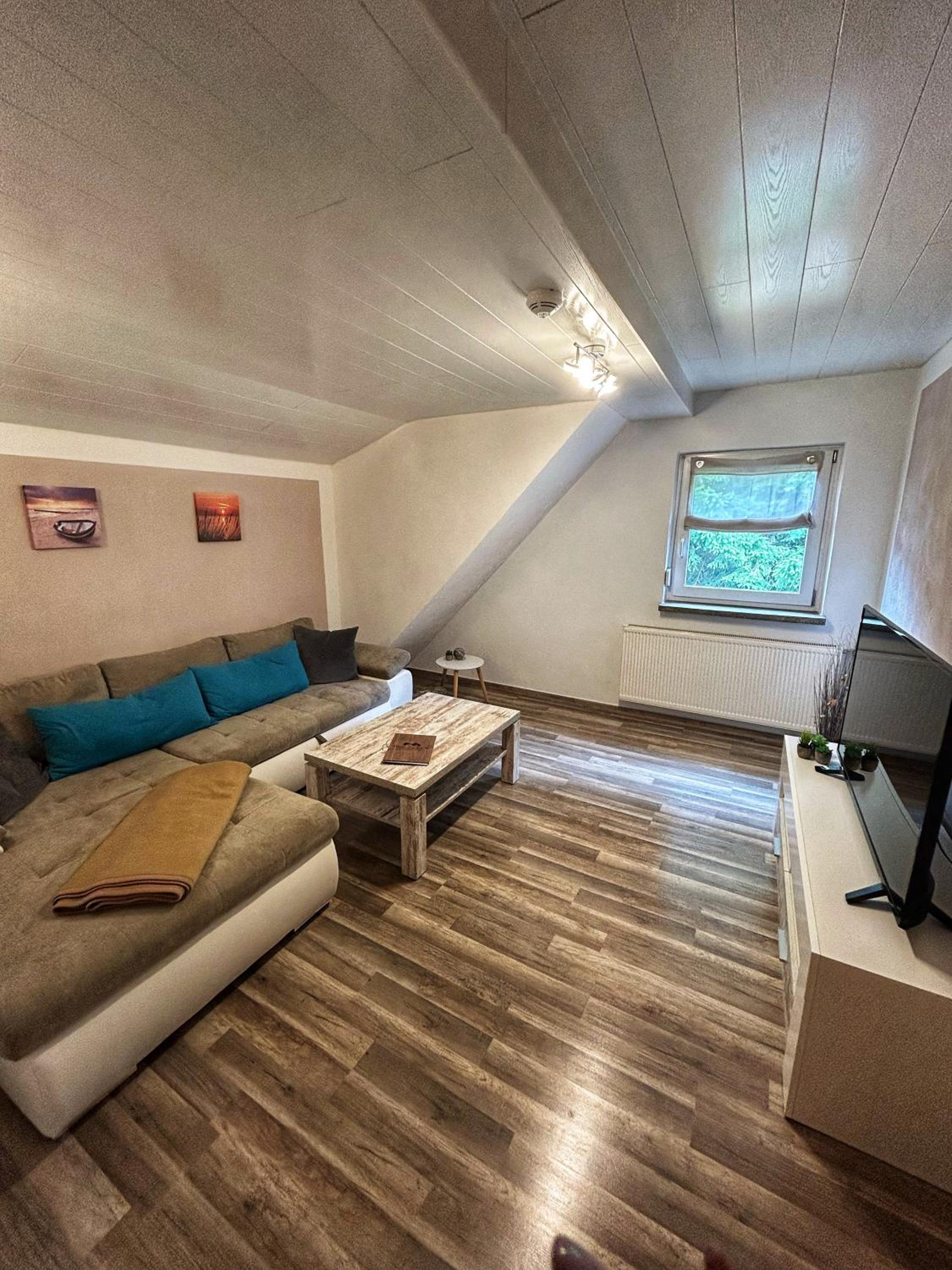 One-Bedroom Apartment photo 1
