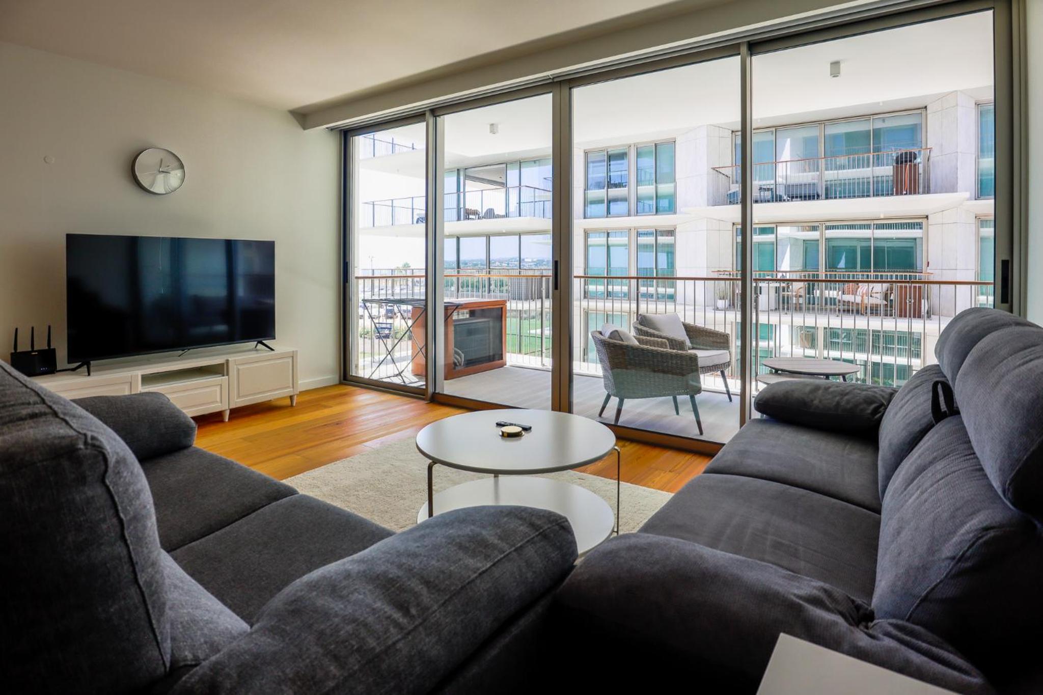 One-Bedroom Apartment - Sea Side photo 1