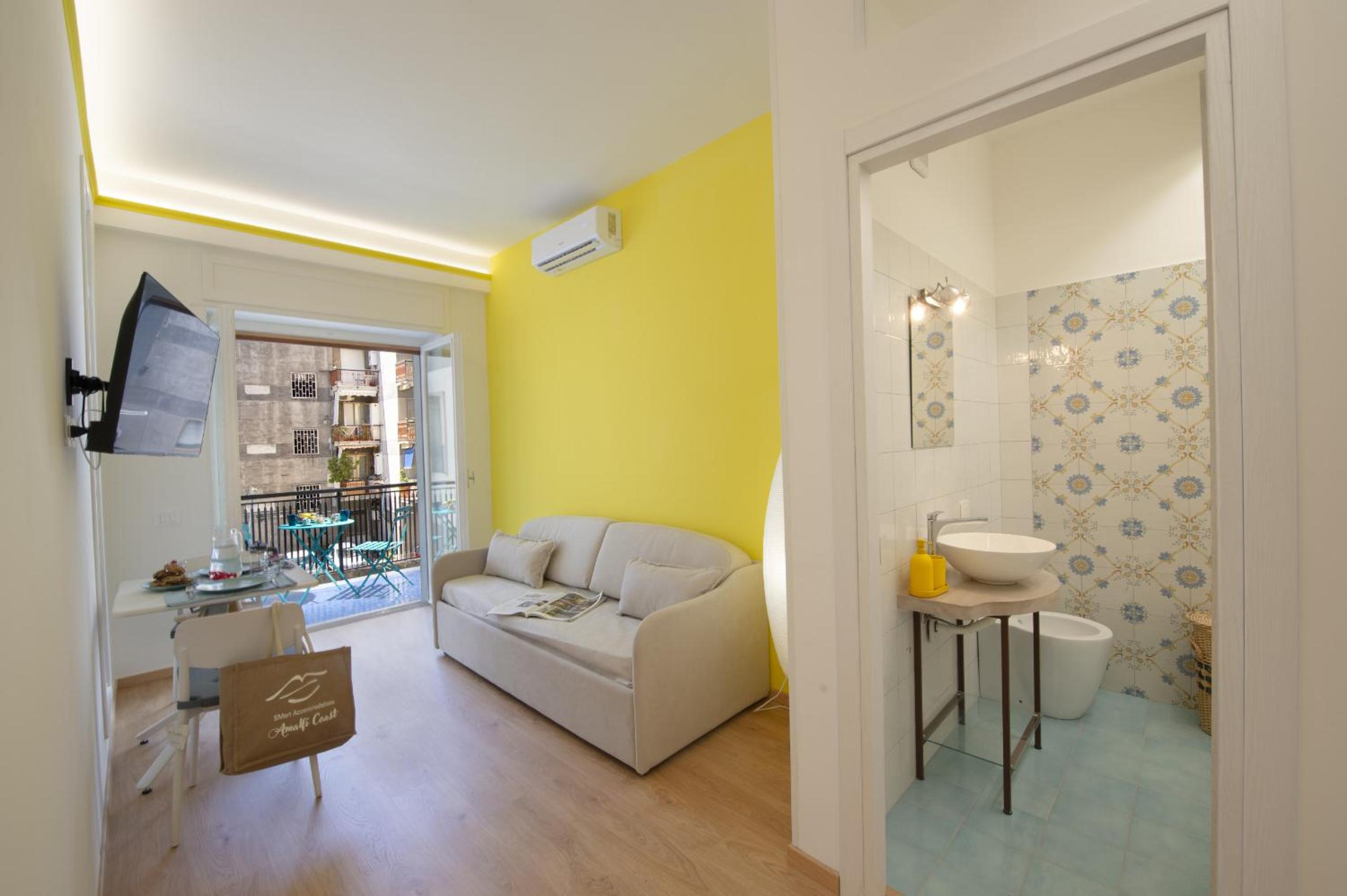 One-Bedroom Apartment with Balcony