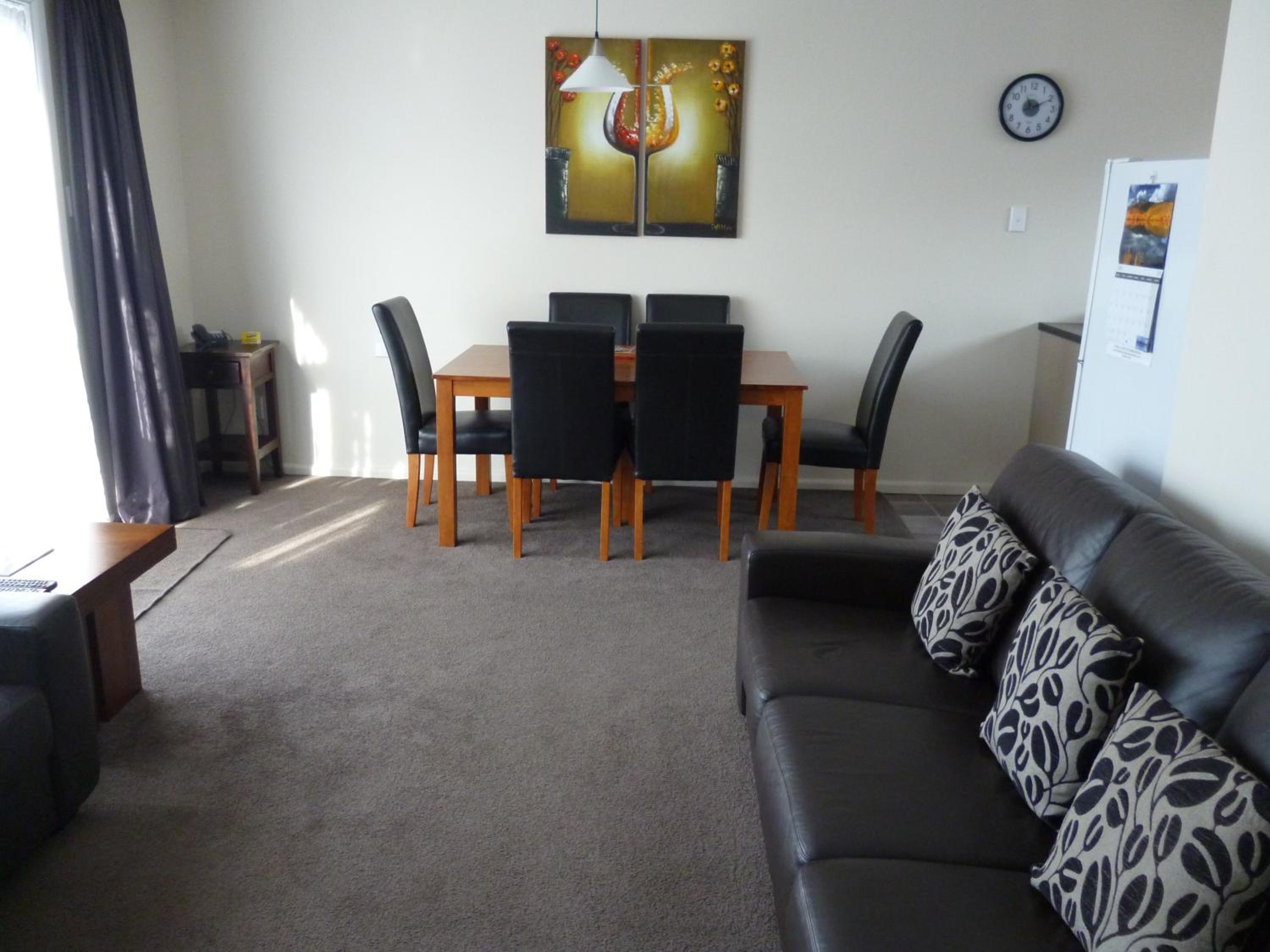 Two-Bedroom Apartment photo 3