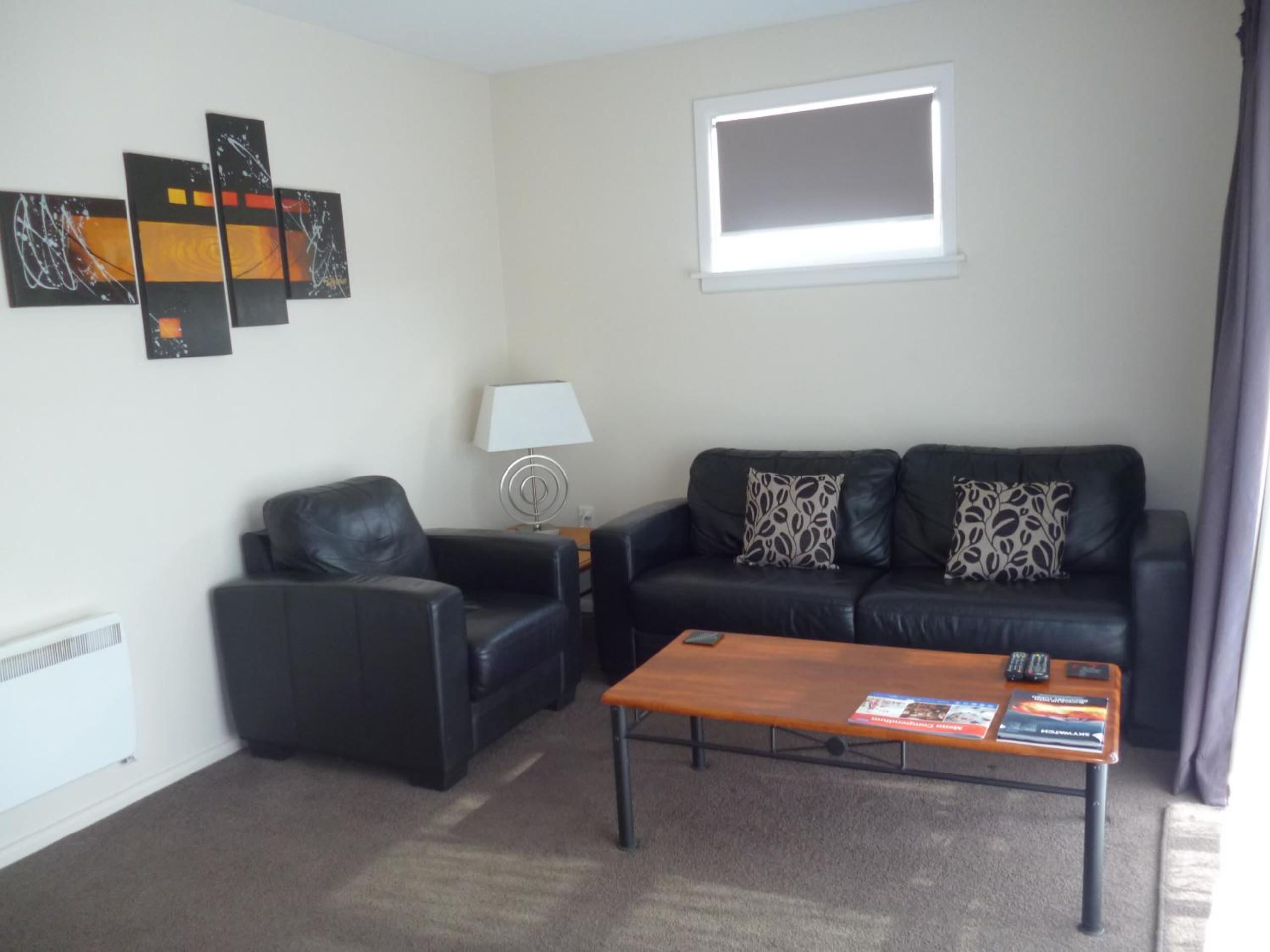 One-Bedroom Suite photo 1