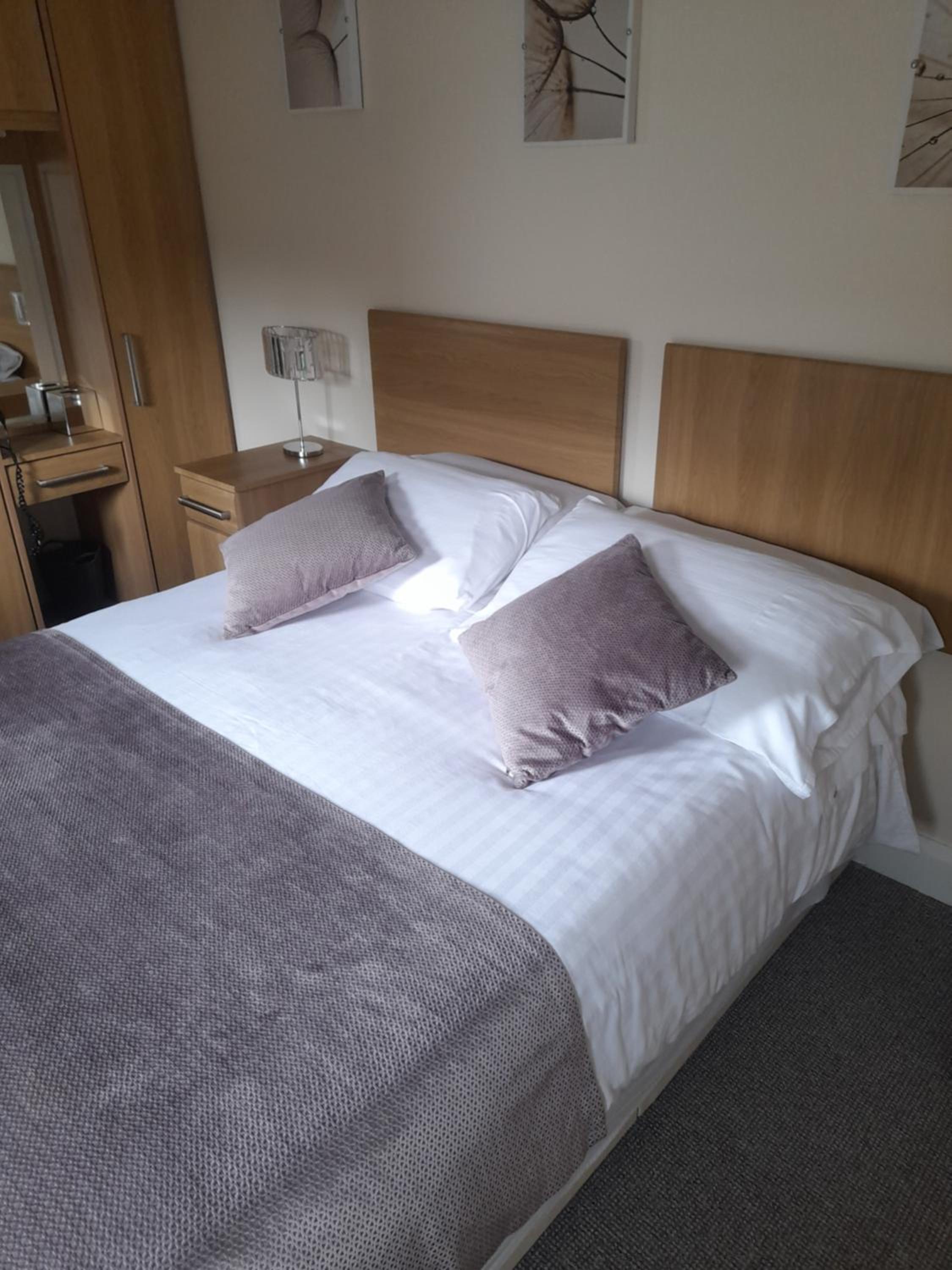 Double Room - Photo 2