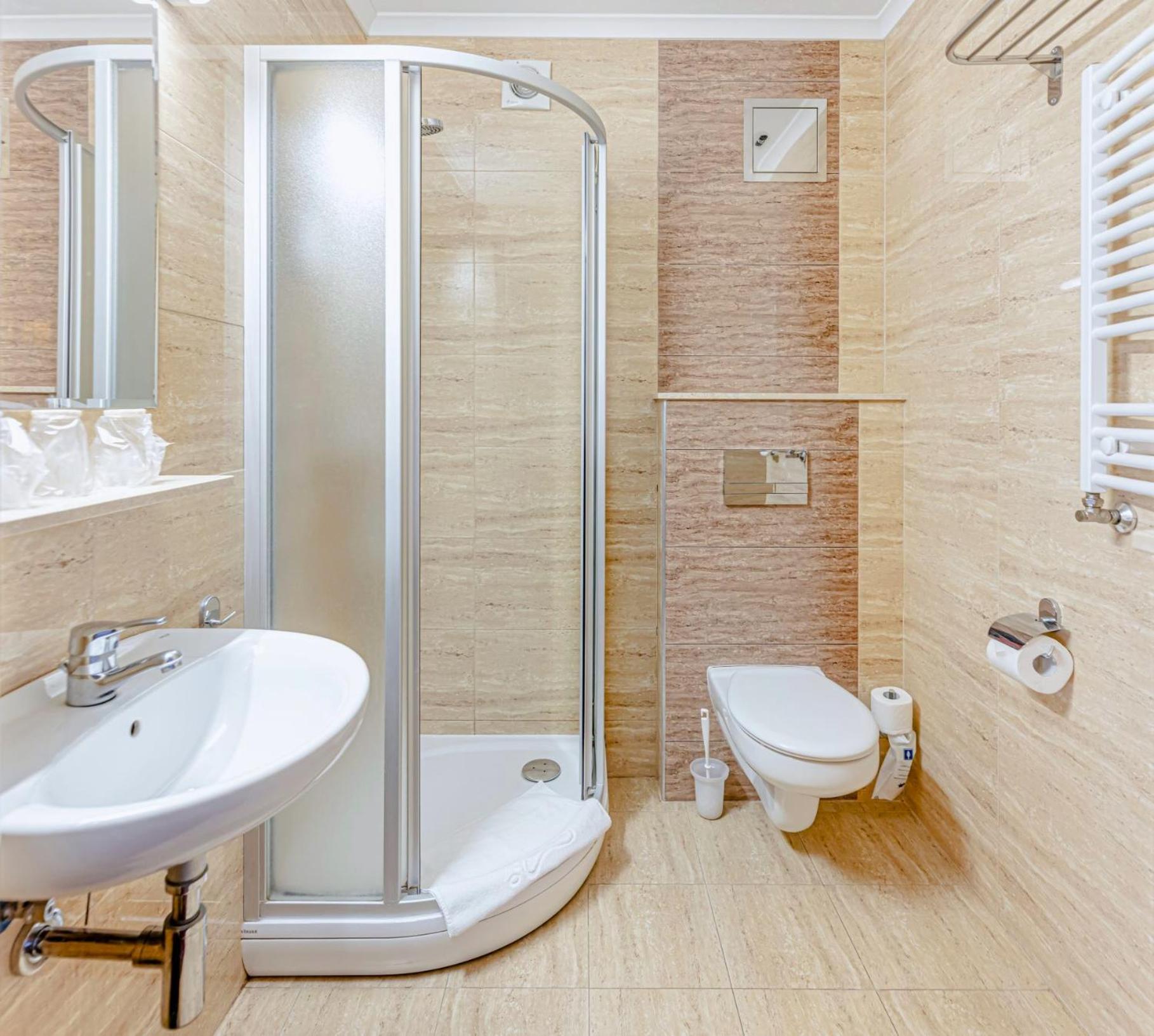 Double Room - Photo 2