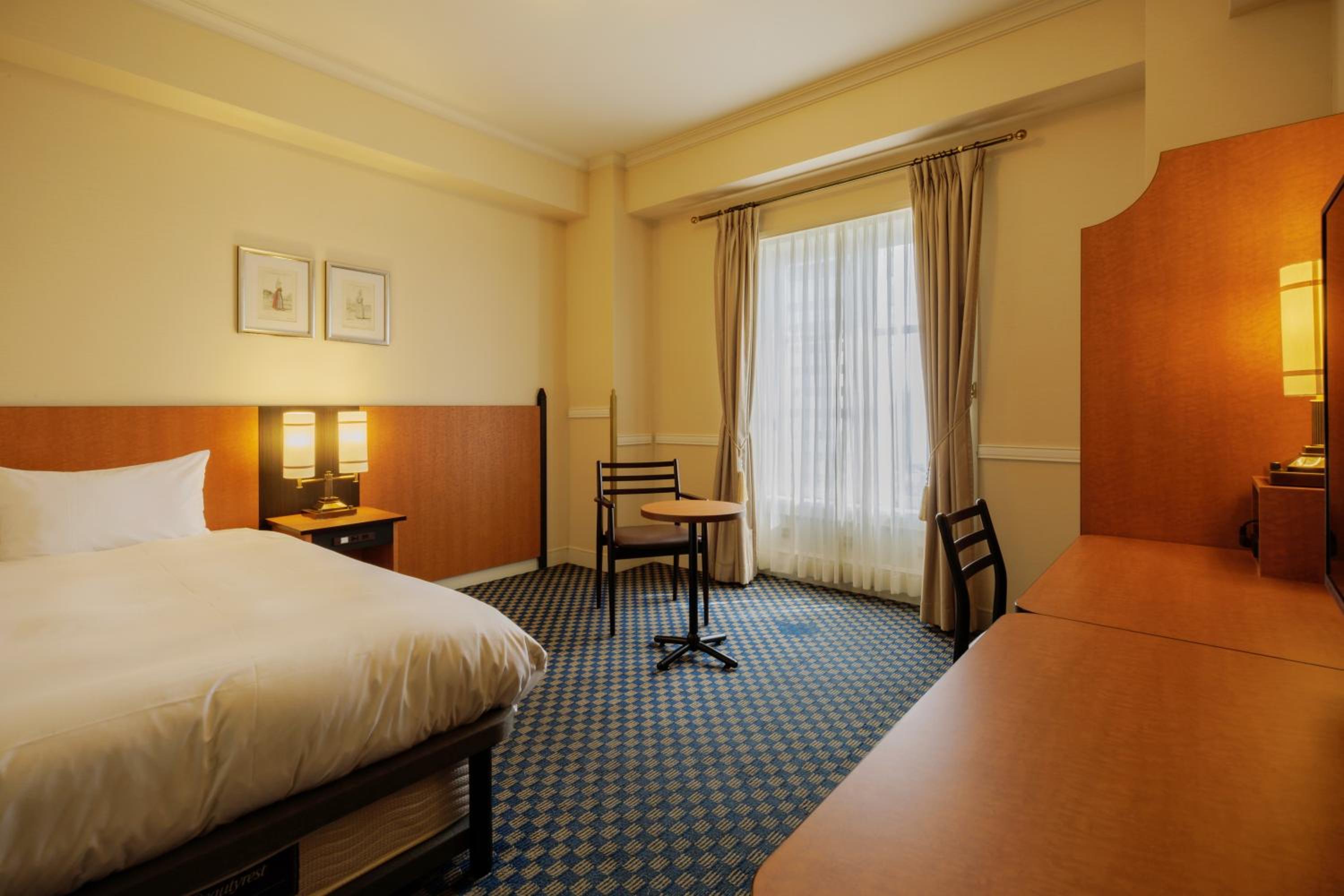 Top Floor Superior single Room