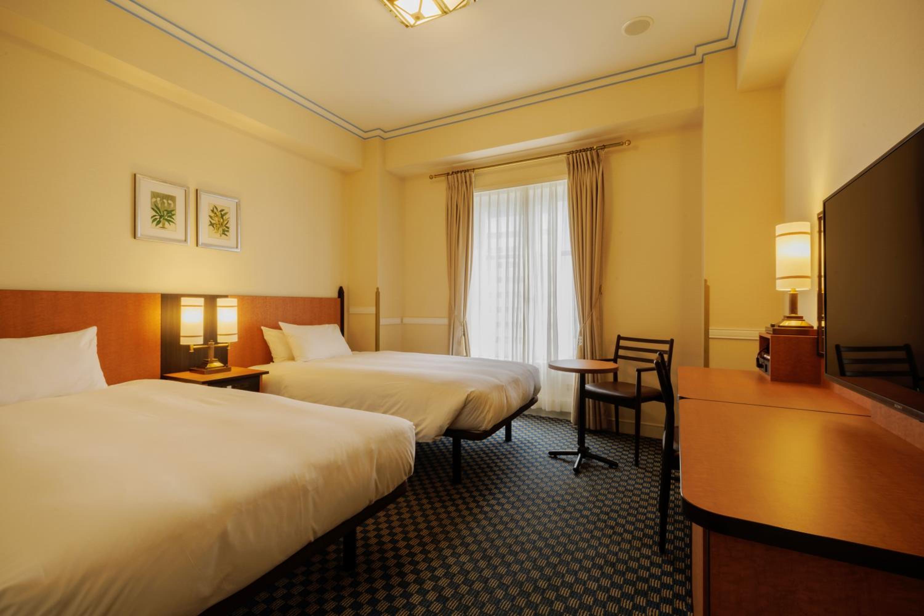 Top Floor Standard Twin Room - Photo 1