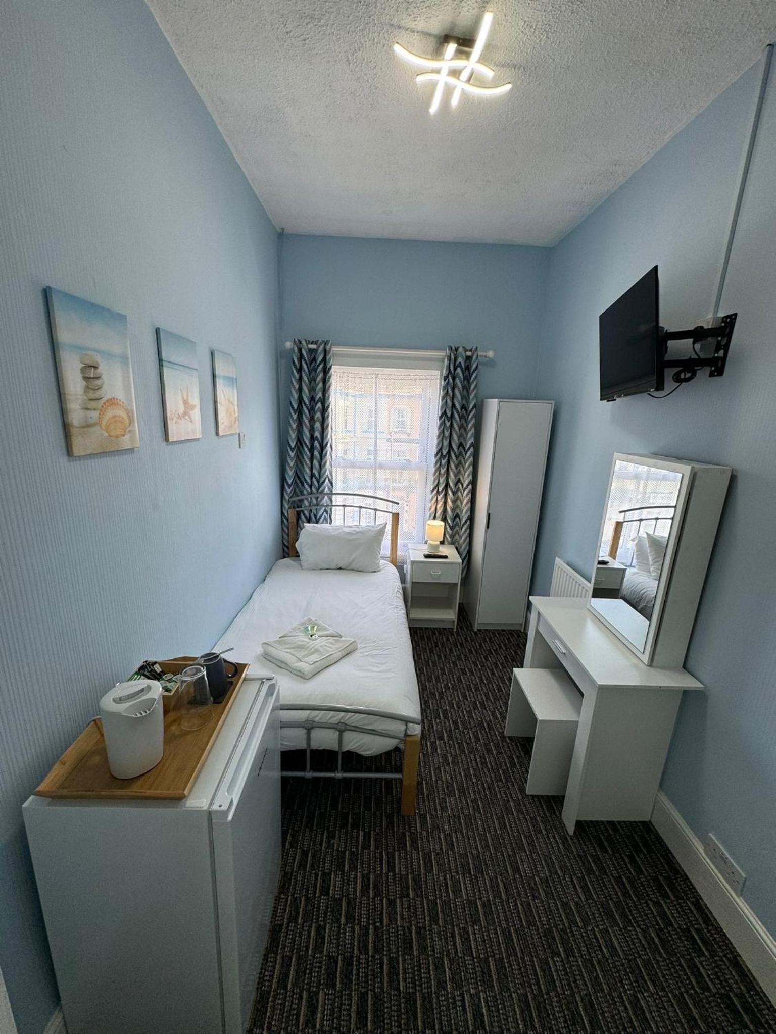 Single Room with Private Bathroom