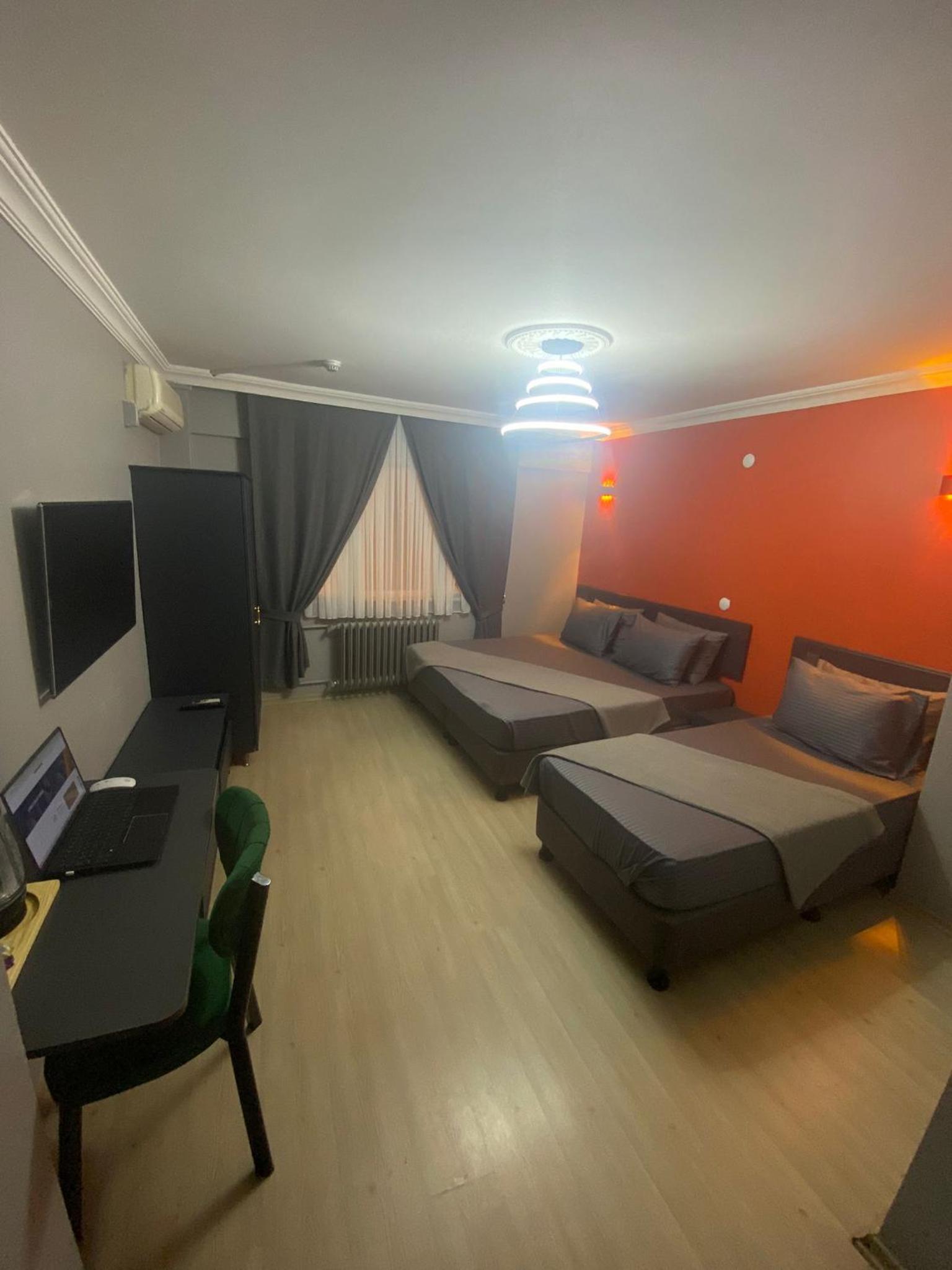 Deluxe Double or Twin Room with Balcony