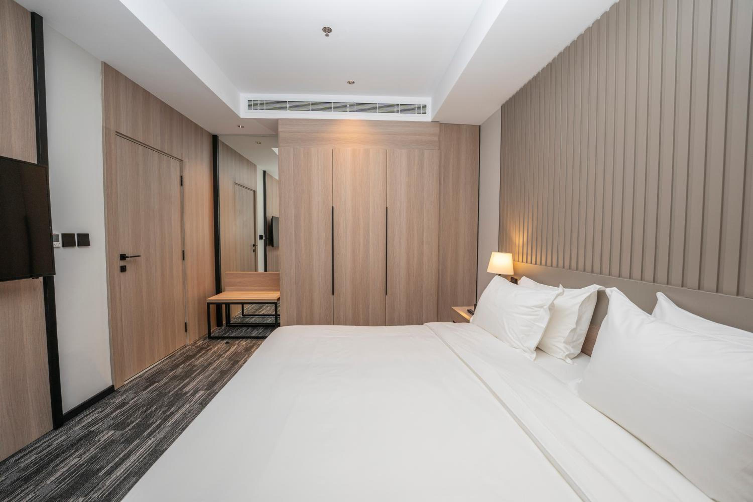 Standard King Room