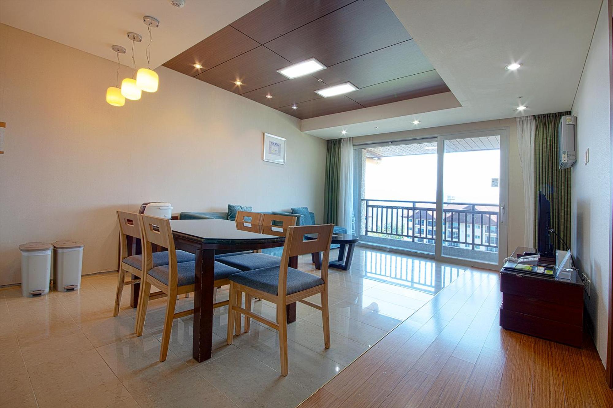 Mountain Deluxe Room