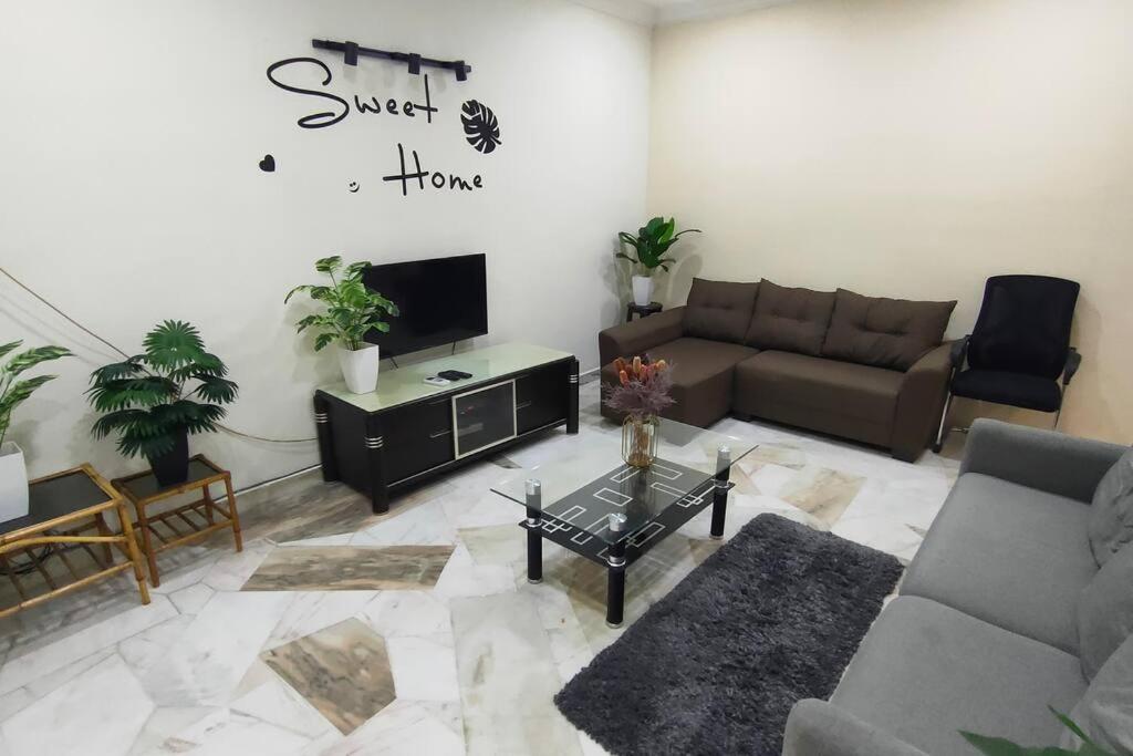 Three-Bedroom Villa photo 1