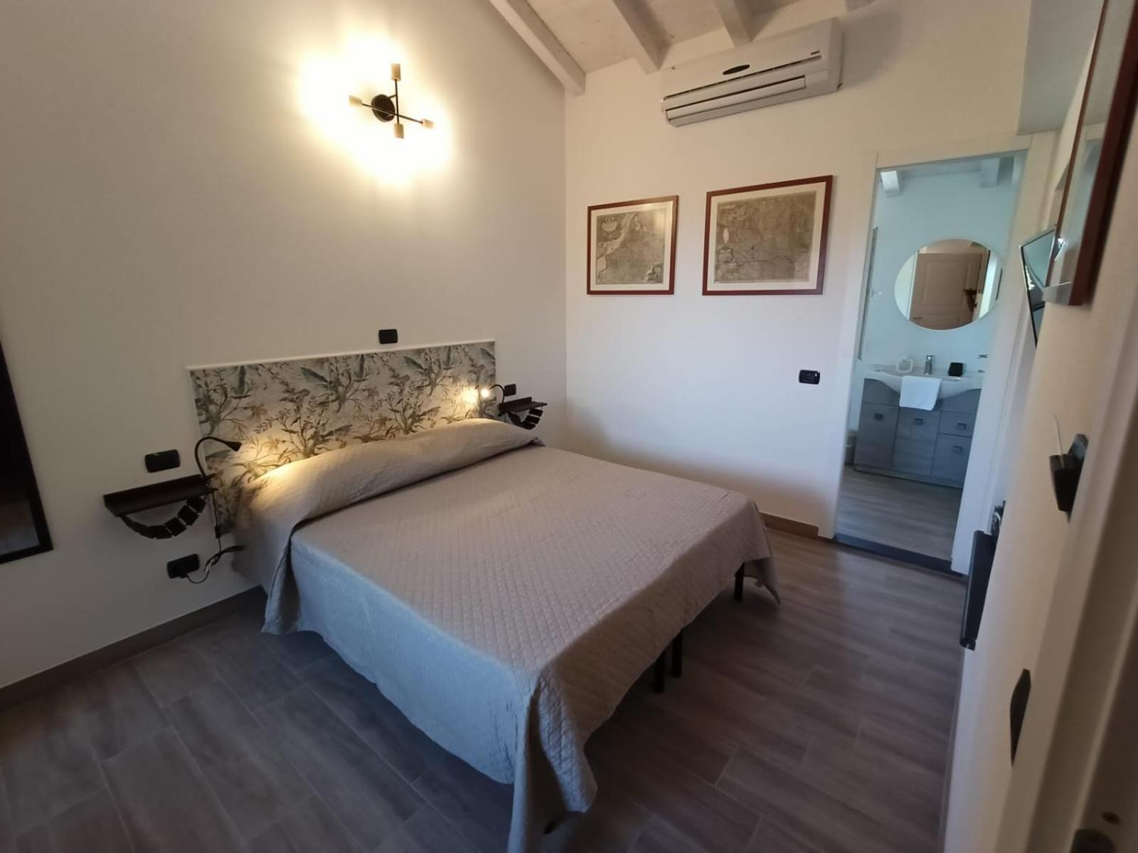 Double Room with Sea View photo 3