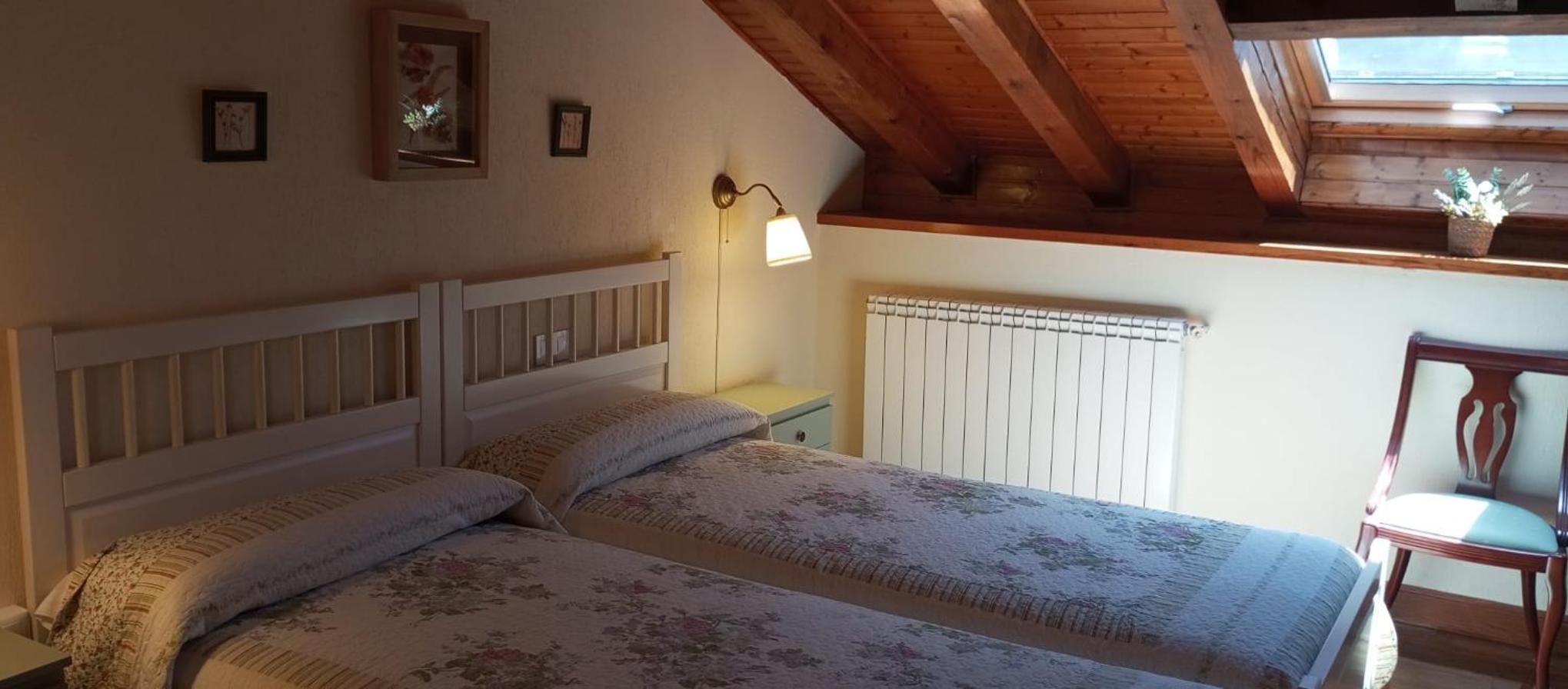 Habitación Doble con Baño Privado