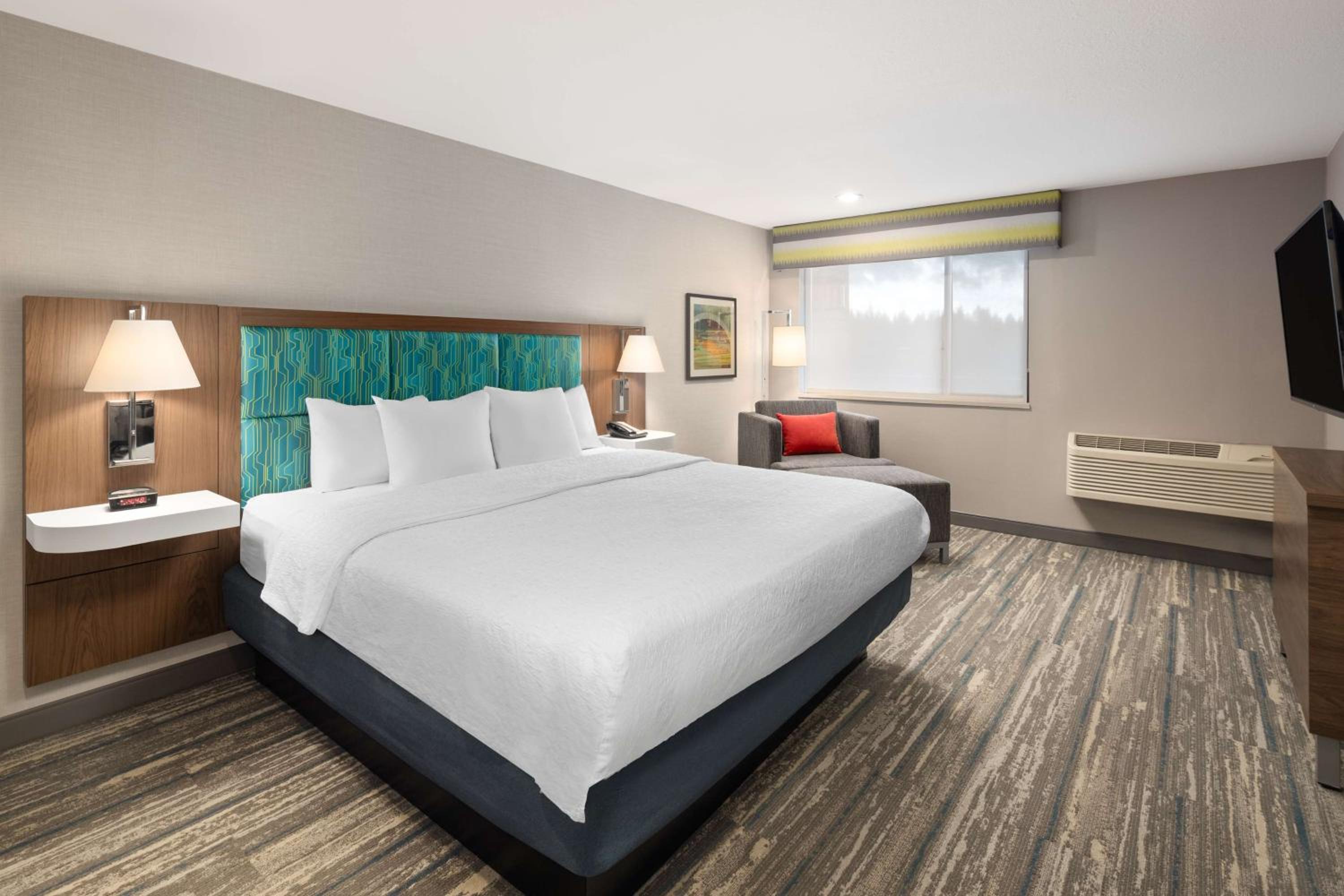 One-Bedroom King Suite - Non-Smoking - Photo 4