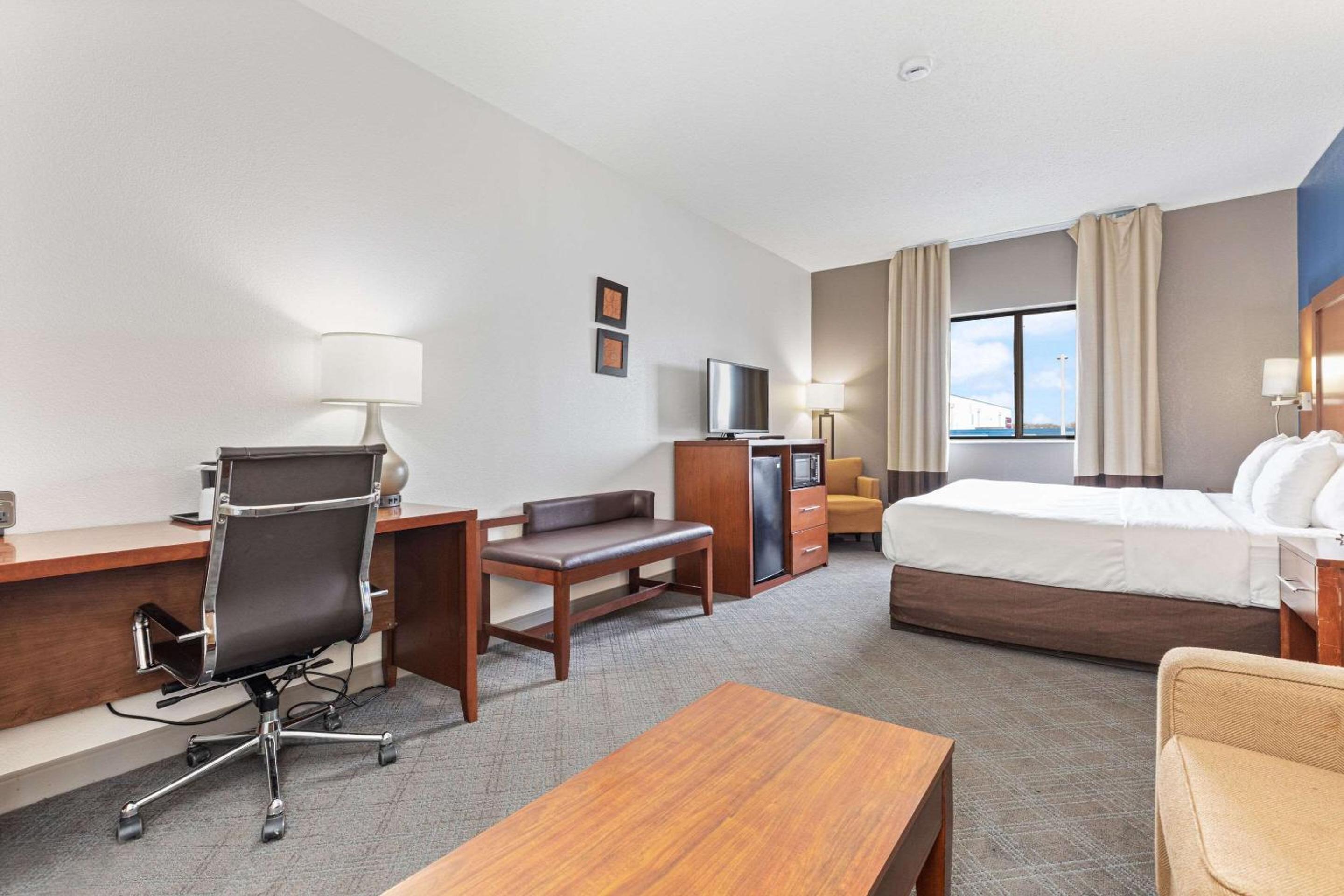 King Suite - Photo 1
