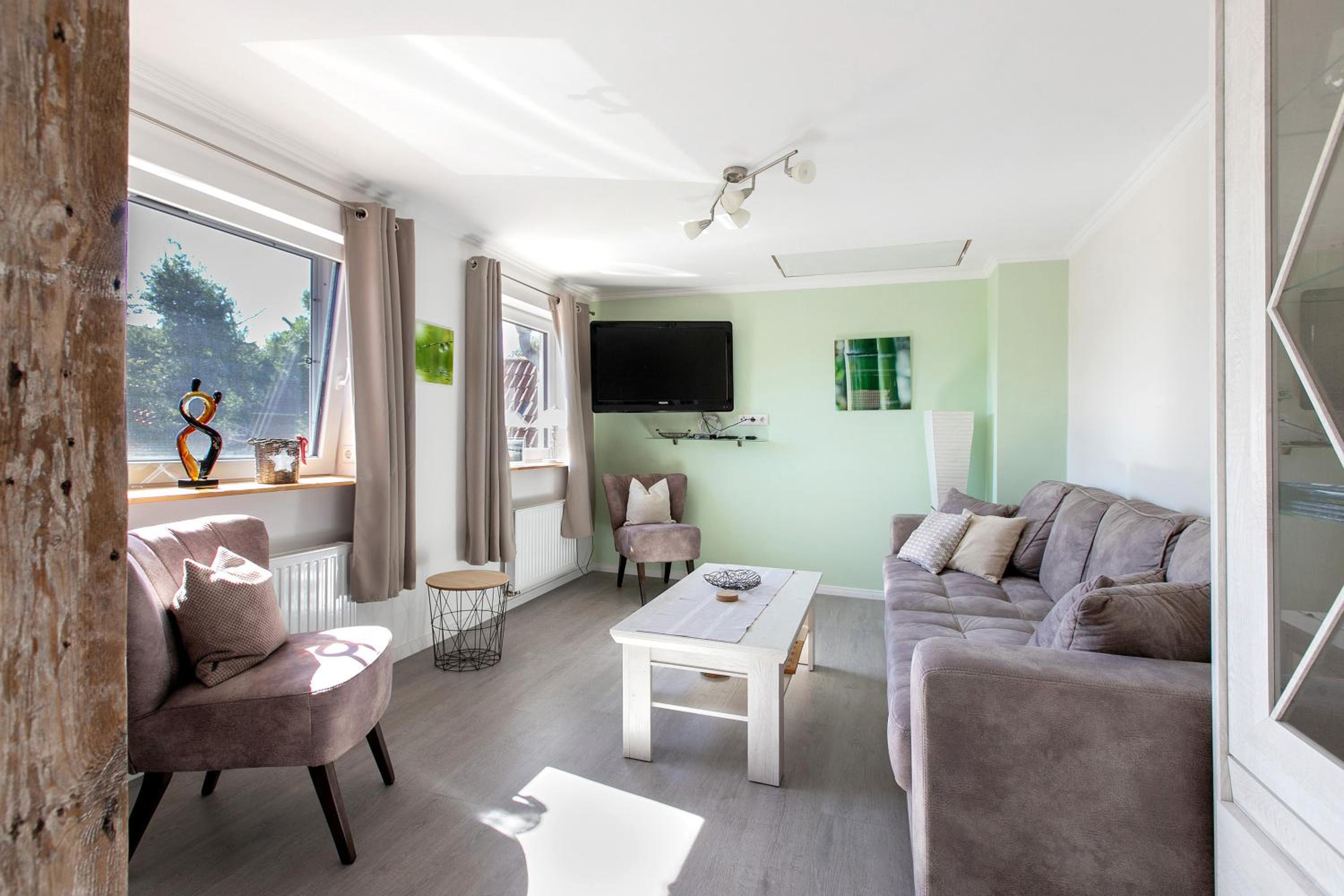 One-Bedroom Apartment with Garden View