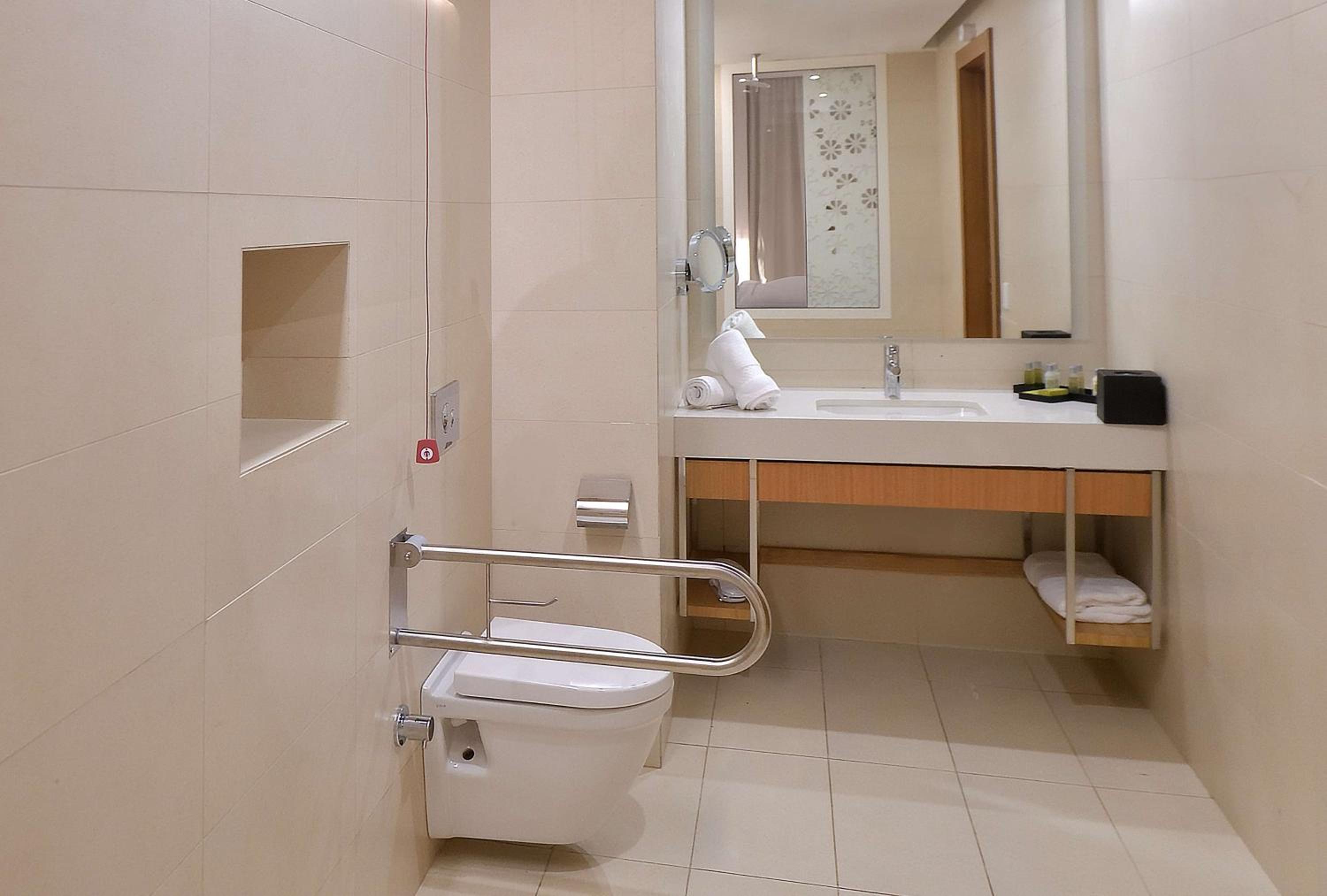 King Room - Mobility Access - Photo 3