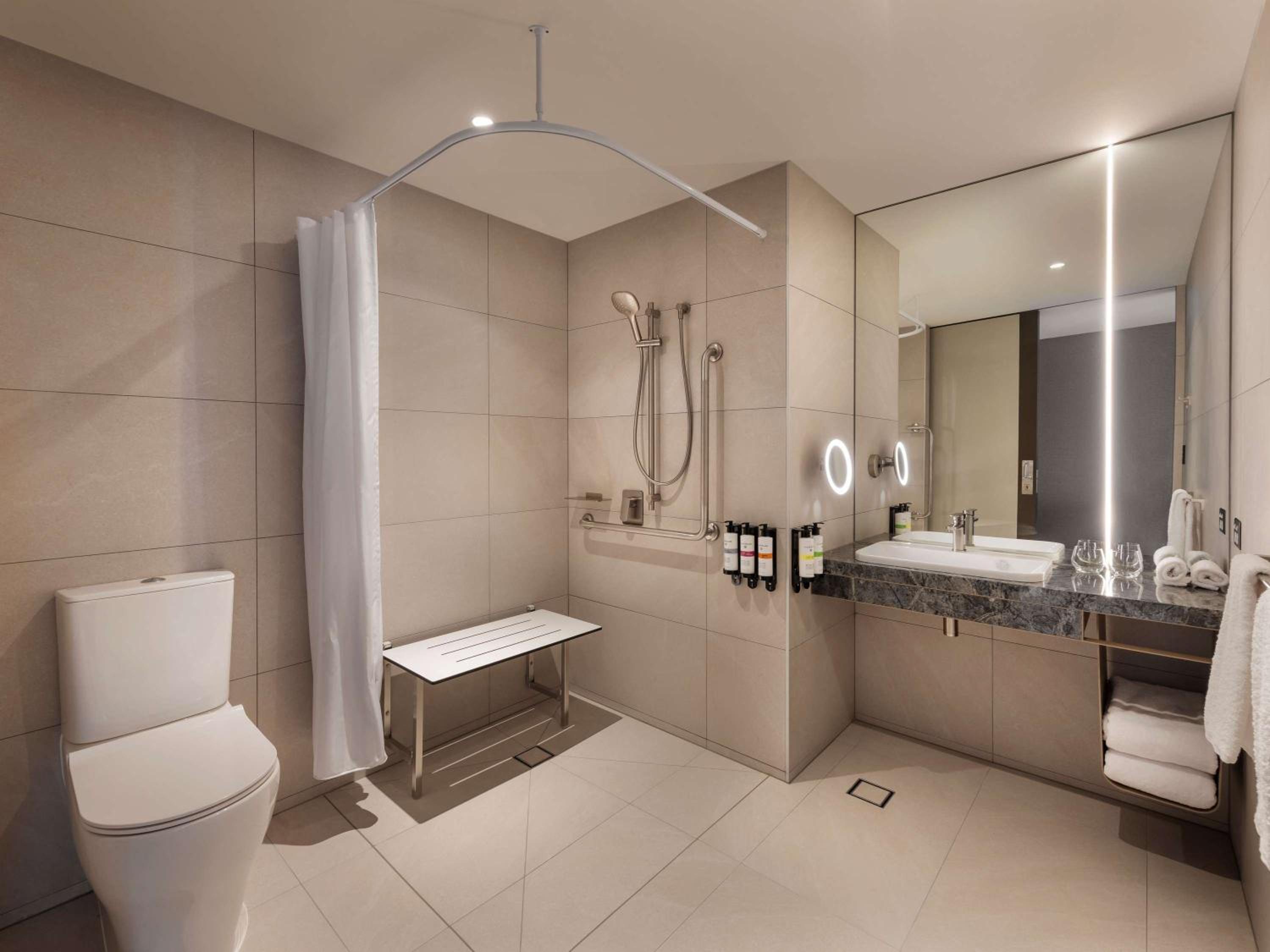 Superior King Room - Mobility Access - Photo 3