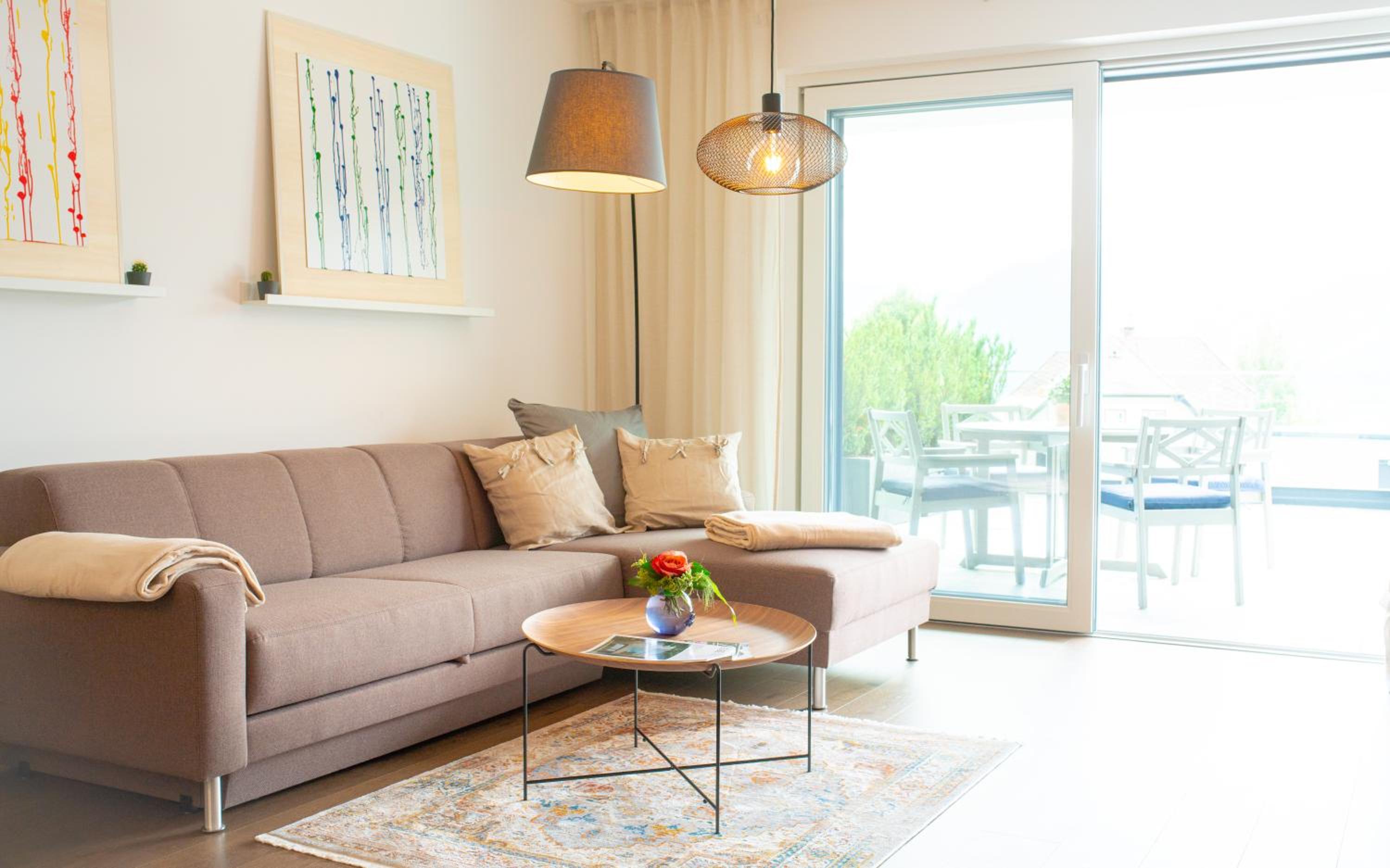 One-Bedroom Apartment photo 1