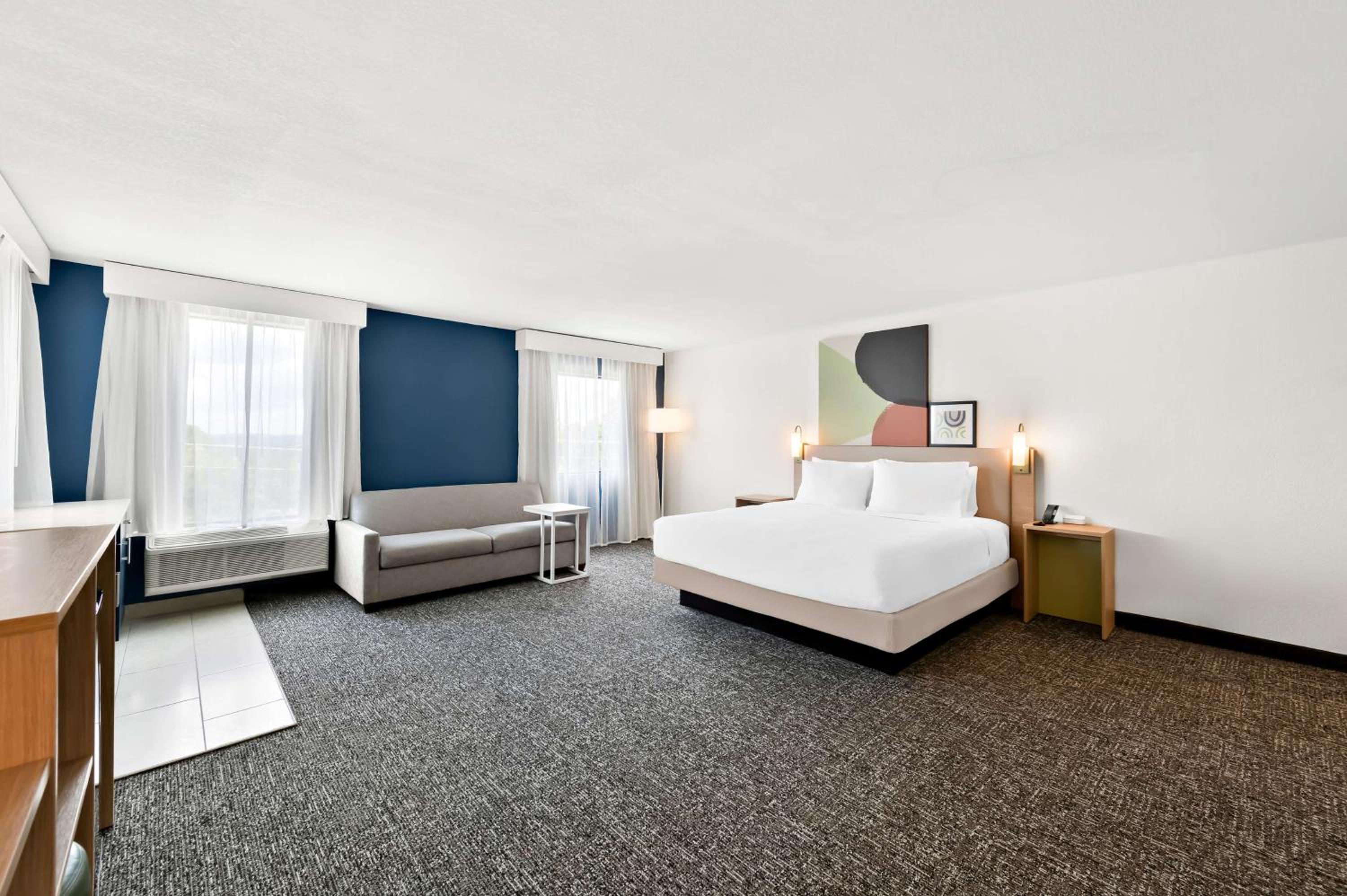 King Studio Suite