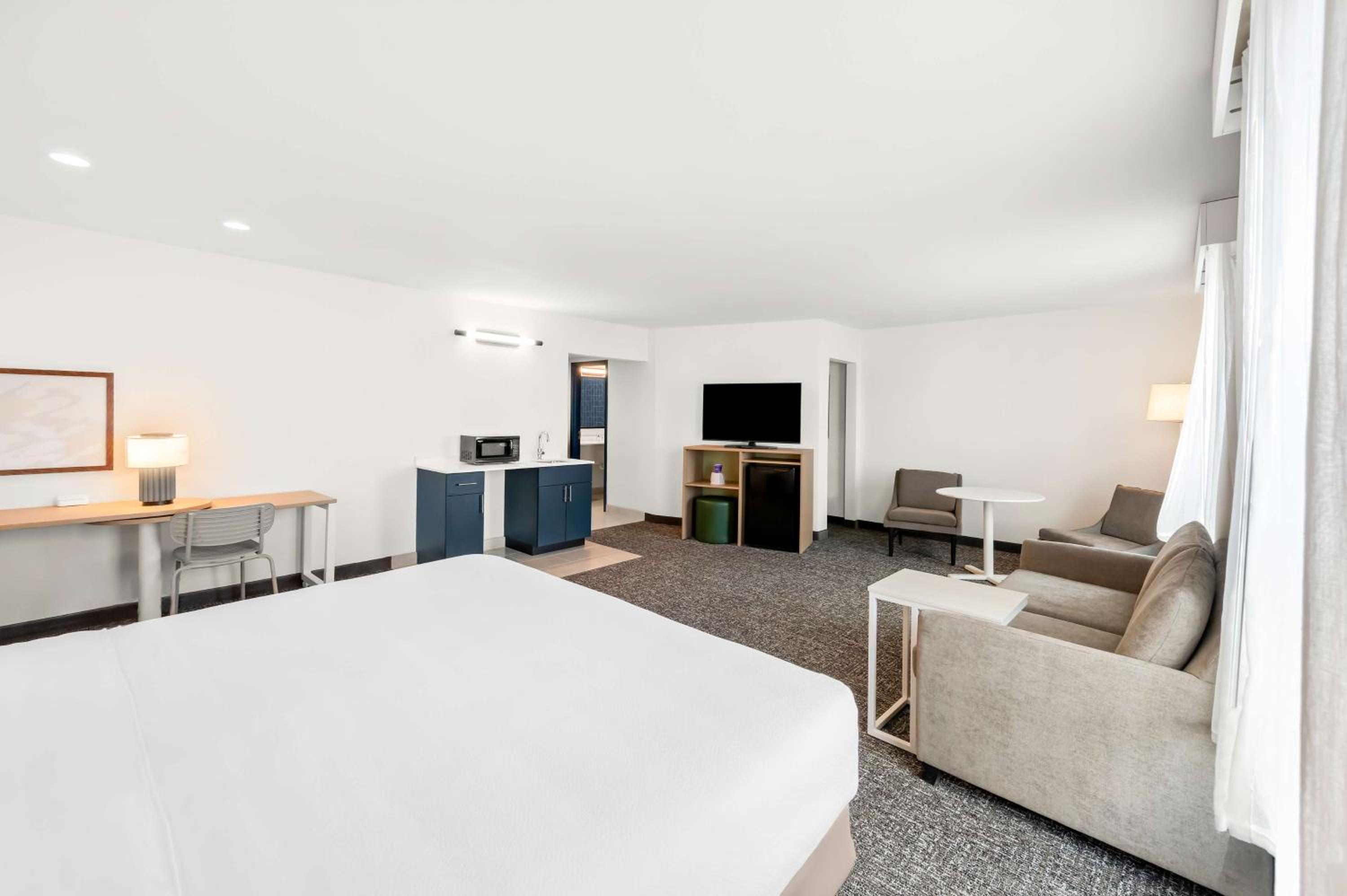 King Studio Suite photo 2