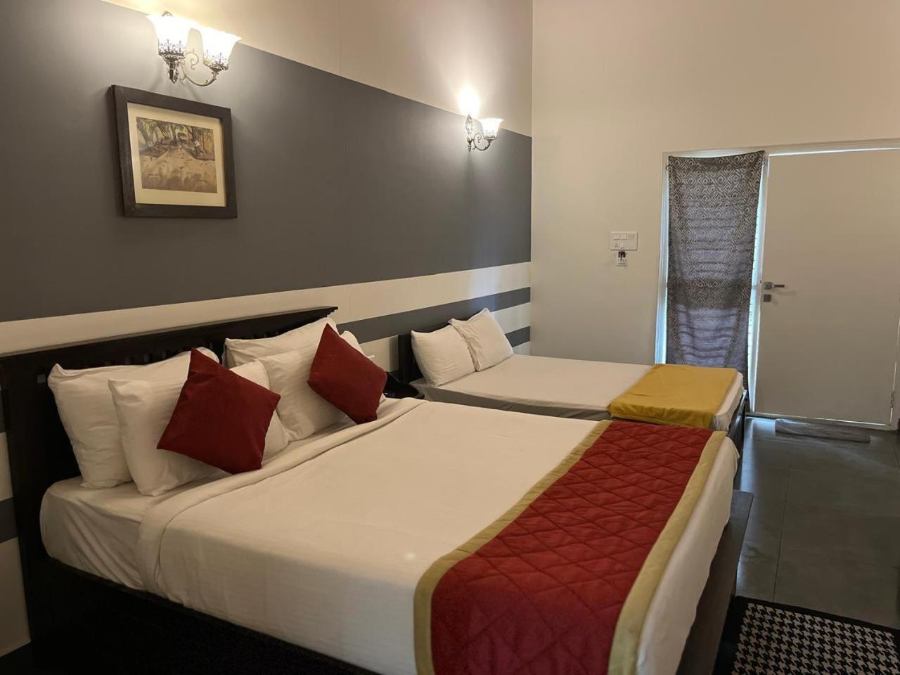 Two-Bedroom Villa - Photo 2