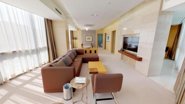Executive Luxury Suite
