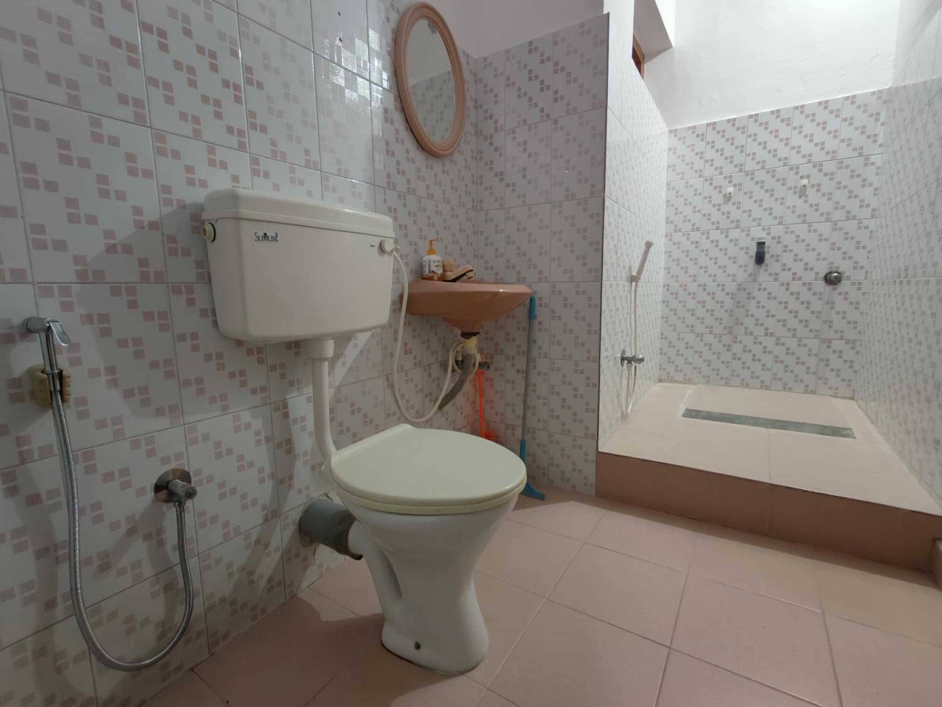 Double Room With Private Bathroom photo 2