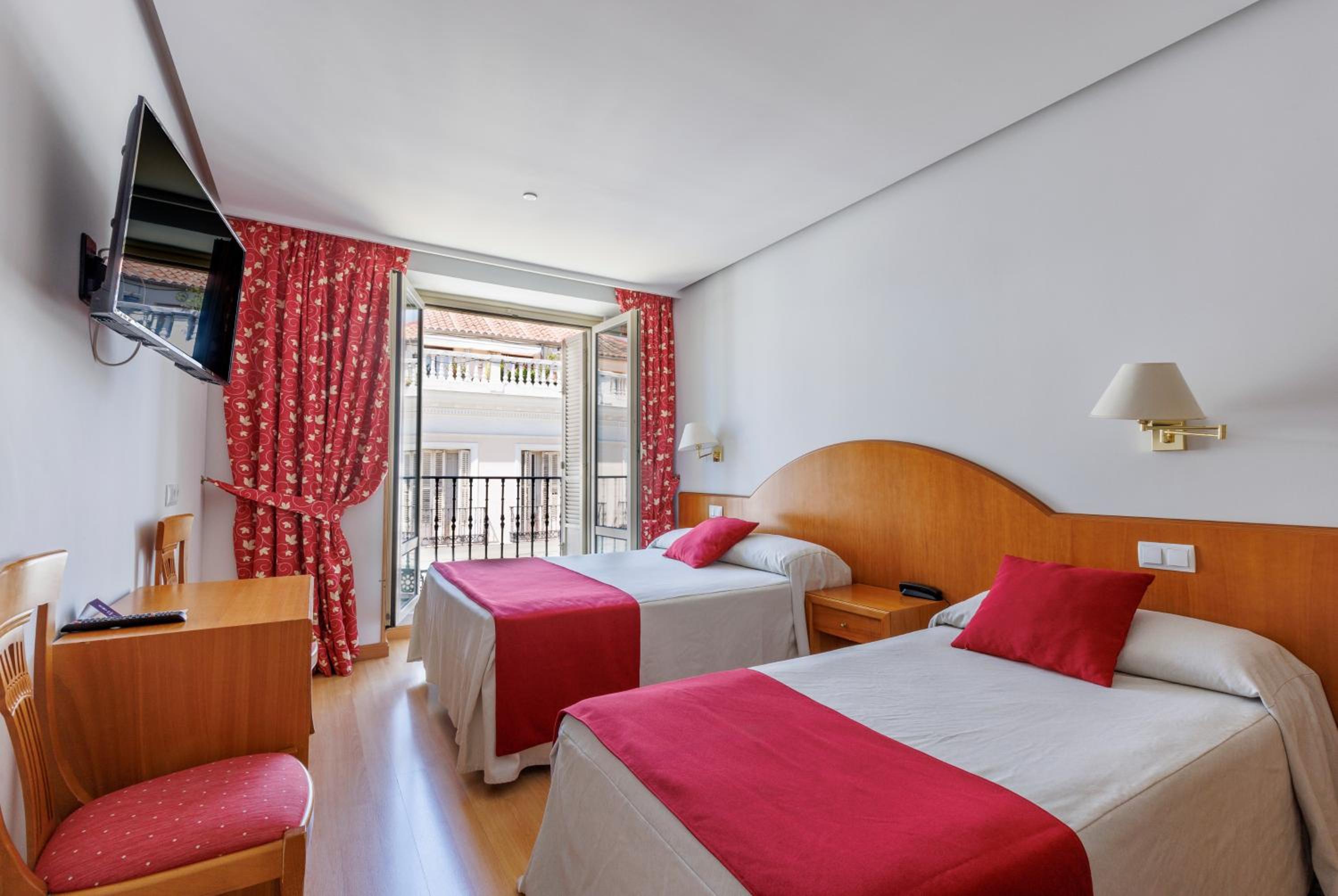 Triple Room photo 2