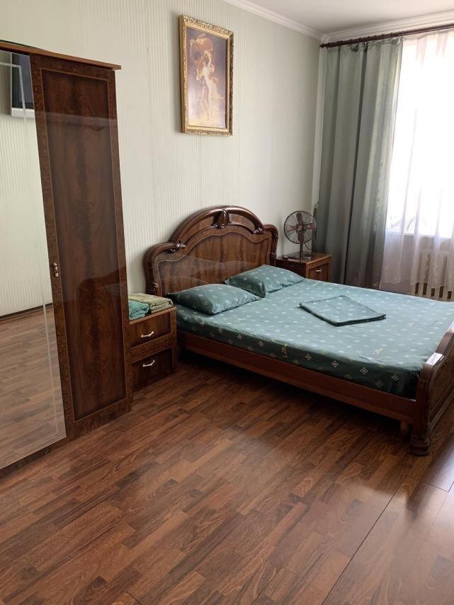 Apartment with Balcony photo 1