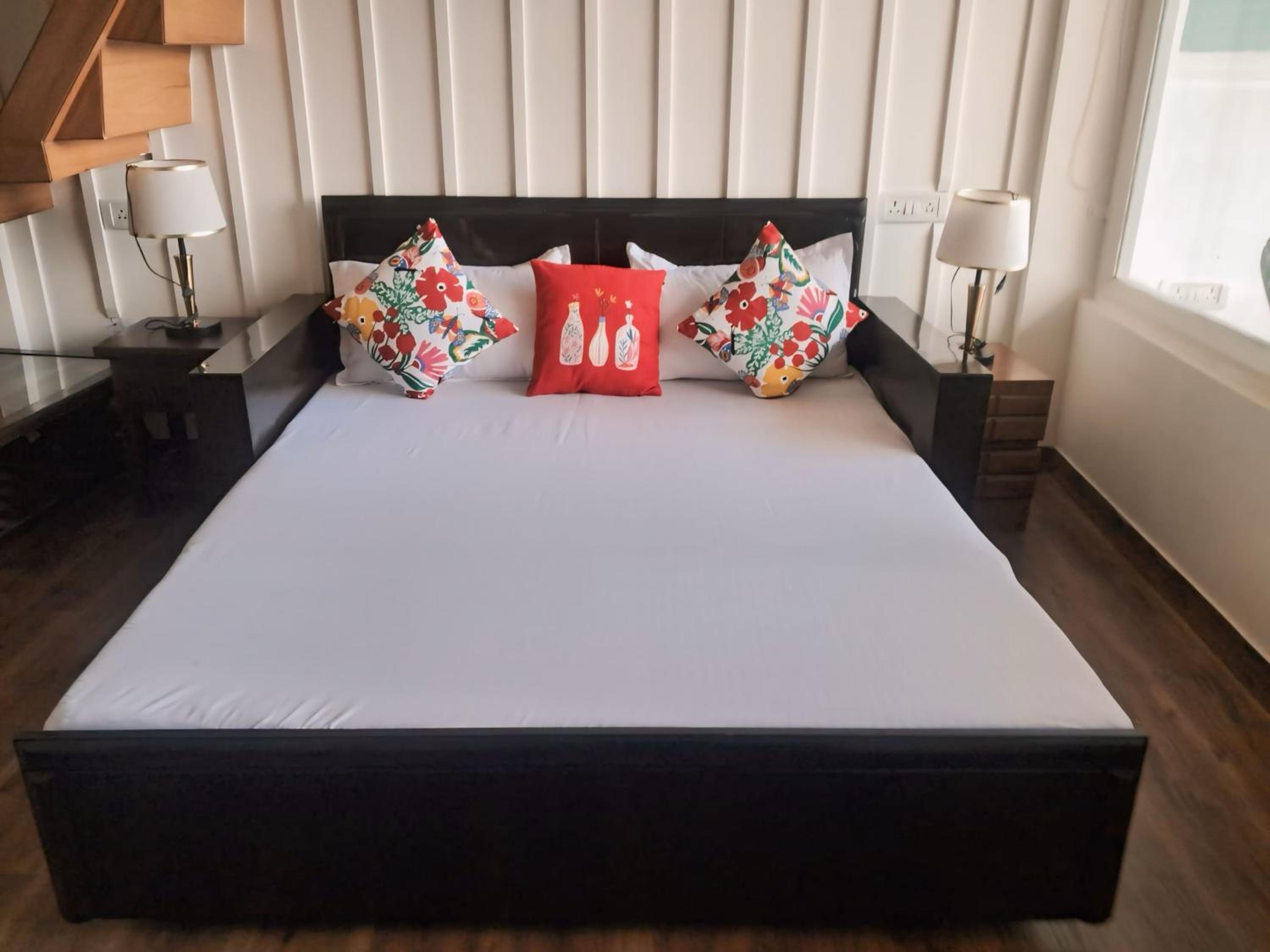 King Room with Mountain View photo 3